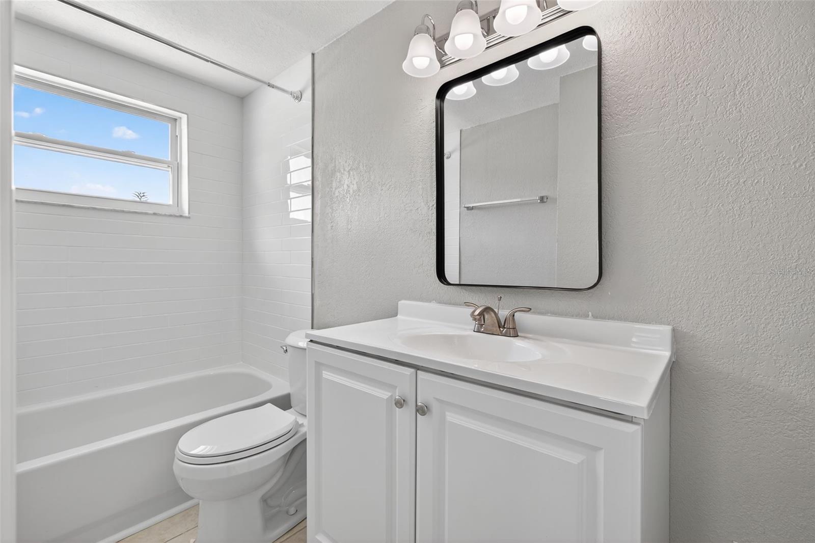 SUNSET ESTATES REP - Residential Lease