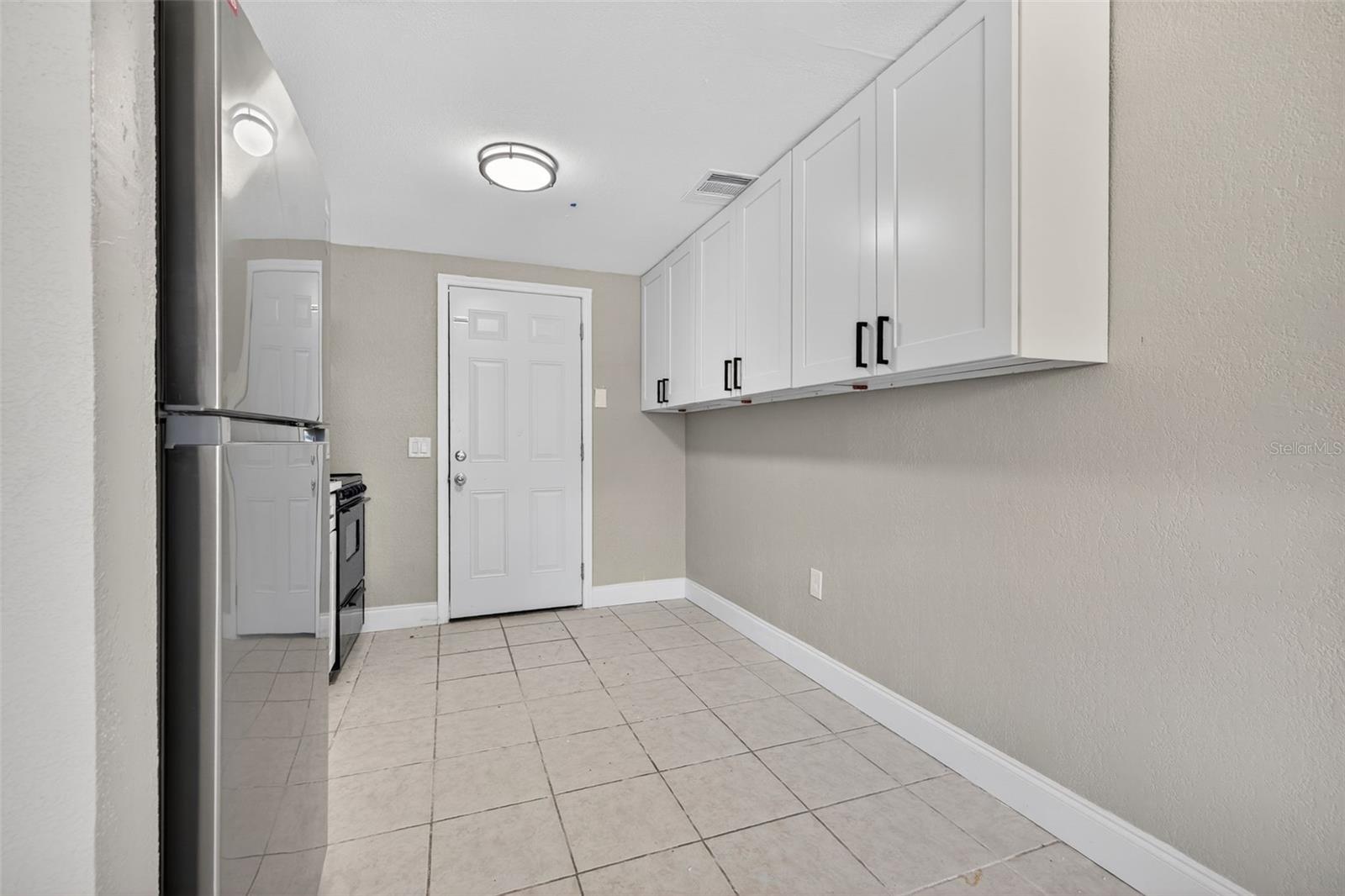 SUNSET ESTATES REP - Residential Lease
