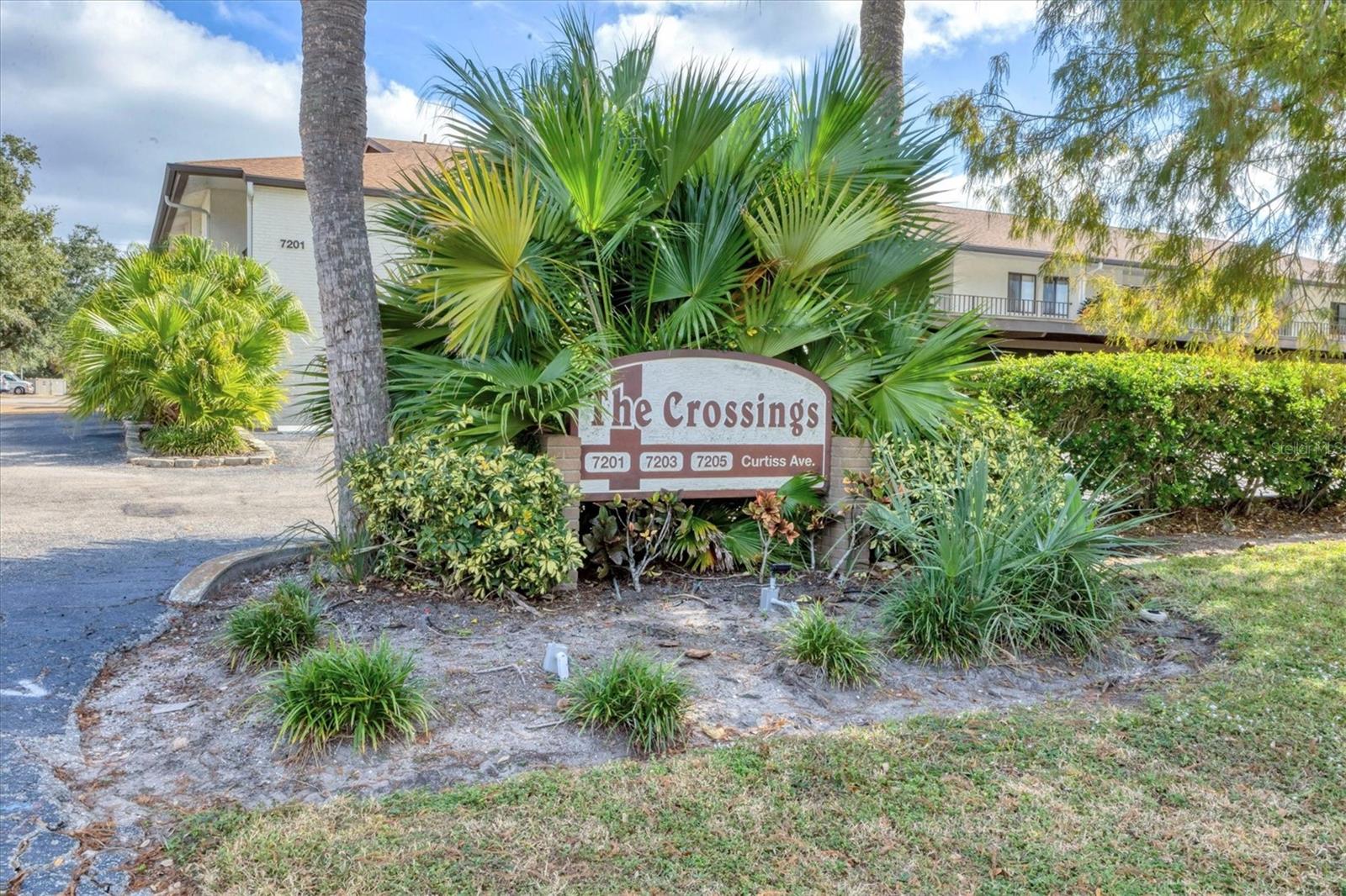 CROSSINGS - Residential