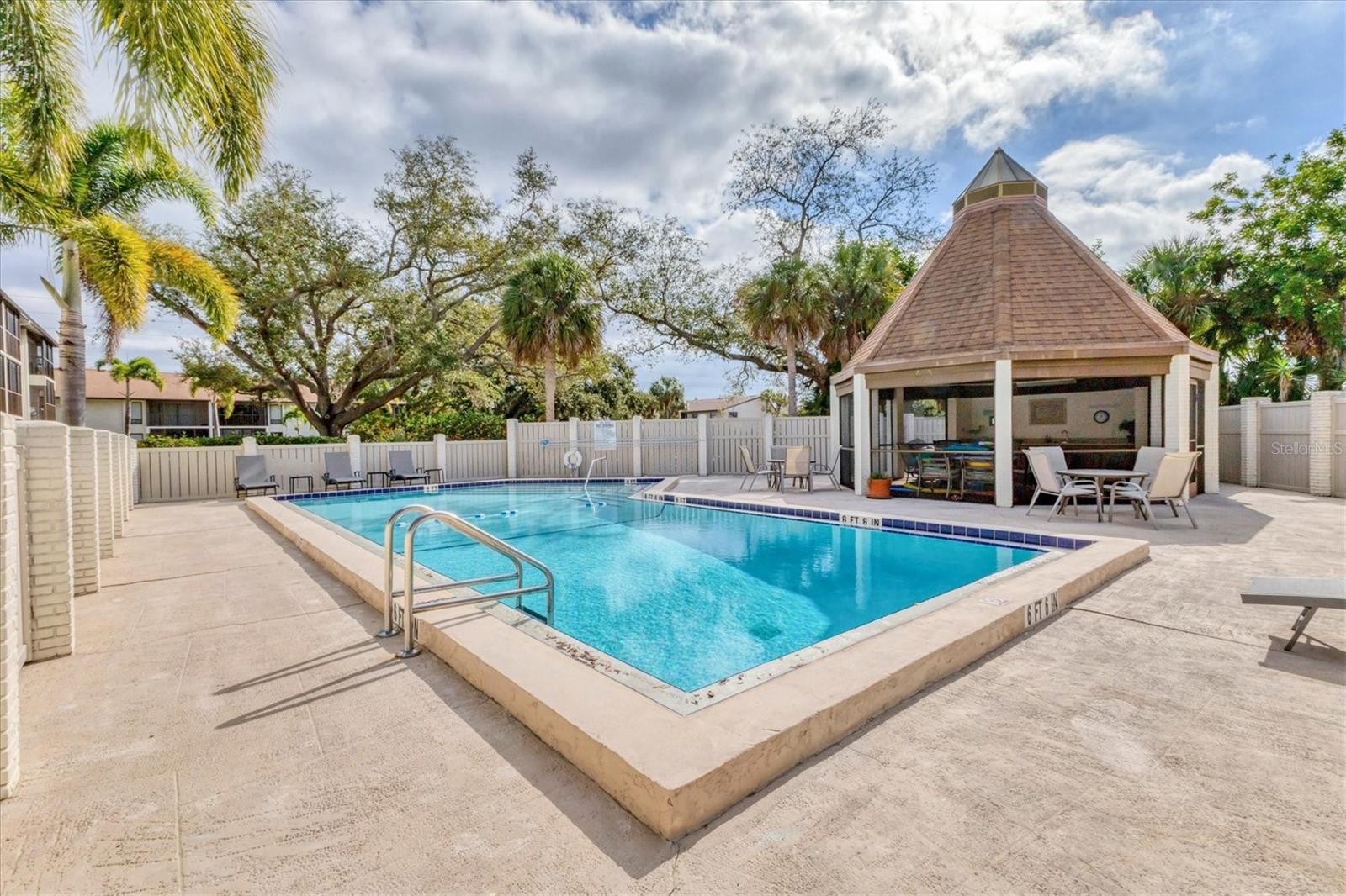 CROSSINGS - Residential