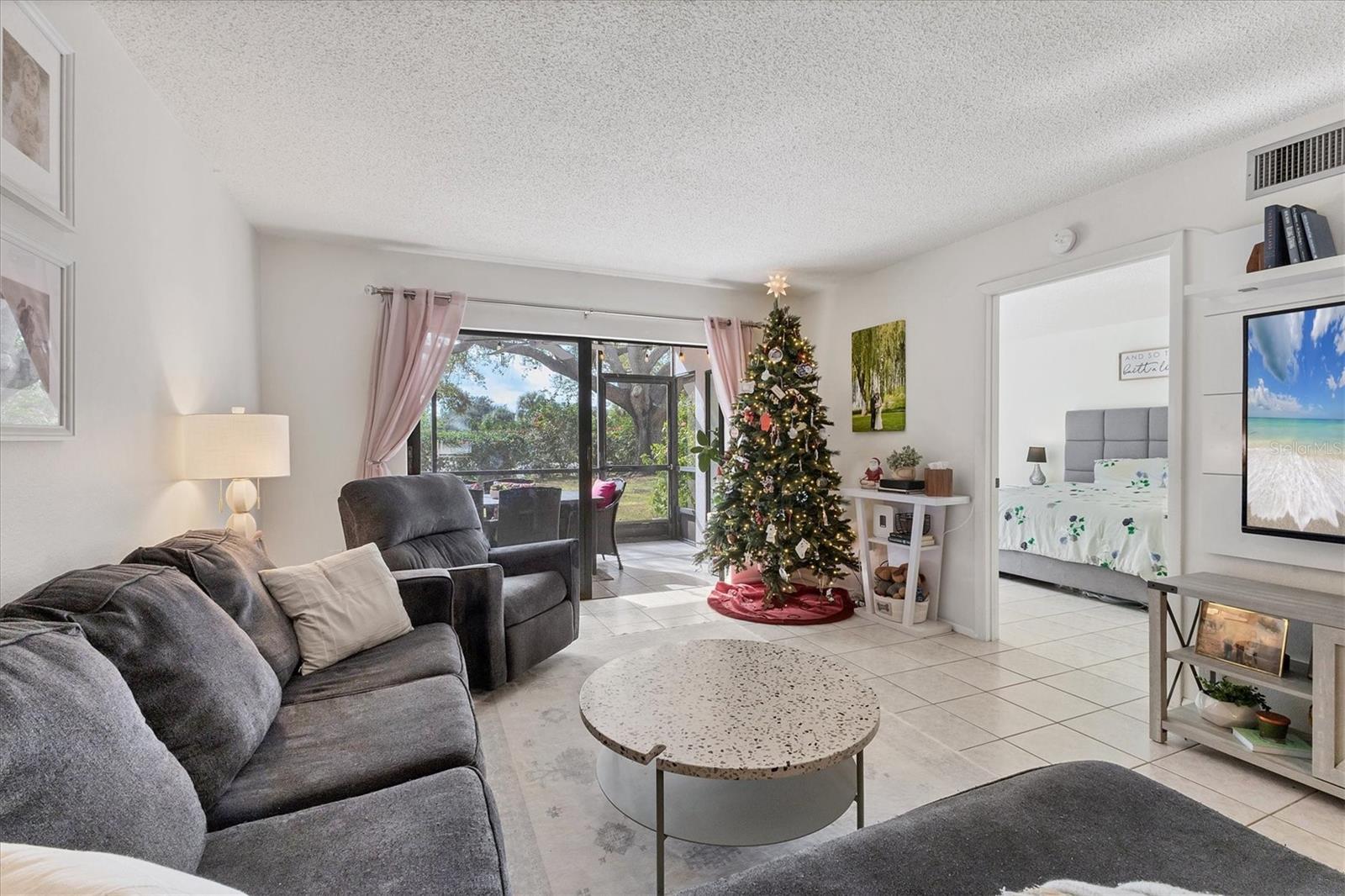 CROSSINGS - Residential