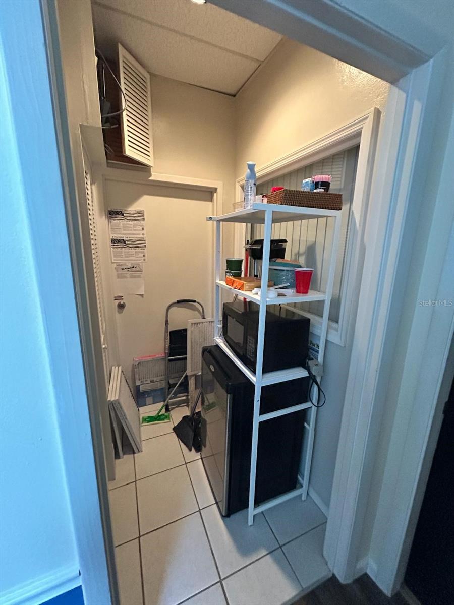 THE CONTRACTORS MALL - Commercial Sale