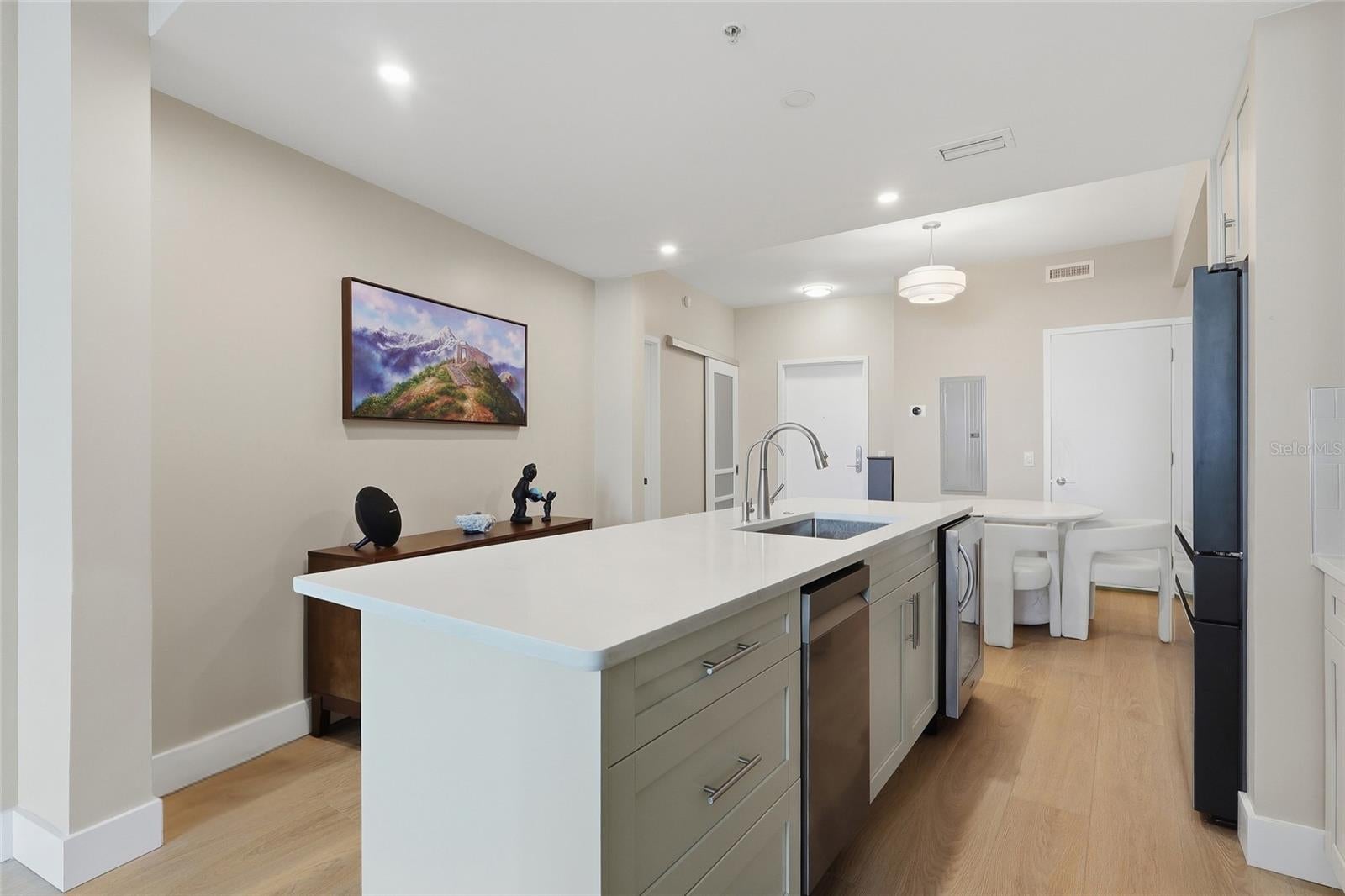 912 CHANNELSIDE DRIVE 2315