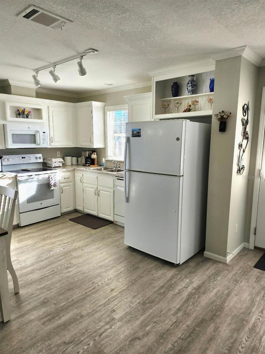 TRAILER ESTATES SECOND ADD - Residential