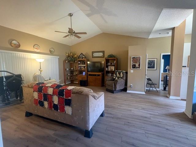 1435 BENT OAKS BOULEVARD