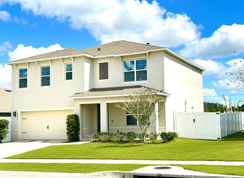 Tiny photo for 3048 Bethpage Loop, Mount Dora, FL 32757 (MLS # G5109256)