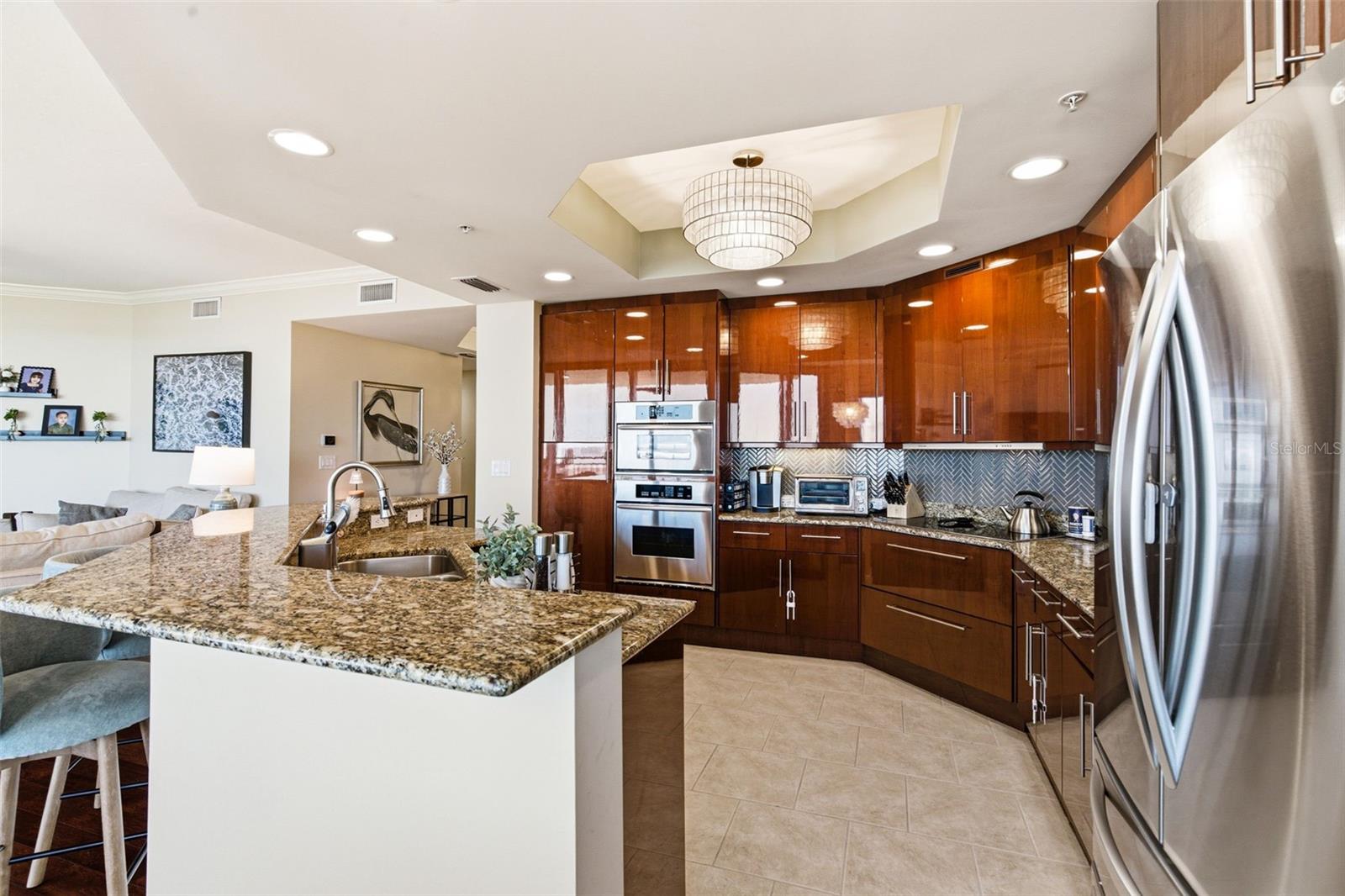 CASTILLO AT WESTSHORE YACHT CL - Residential