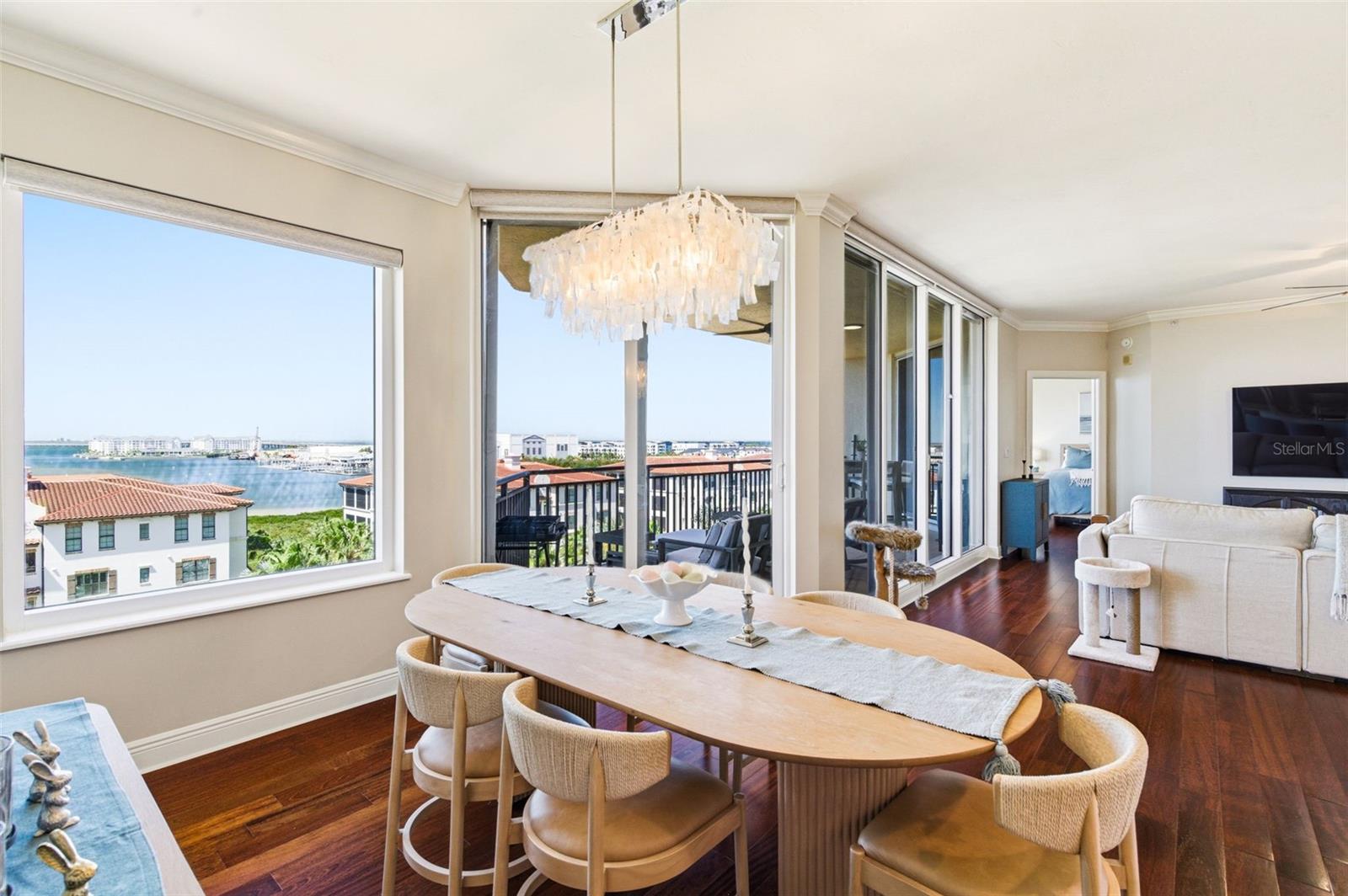 CASTILLO AT WESTSHORE YACHT CL - Residential