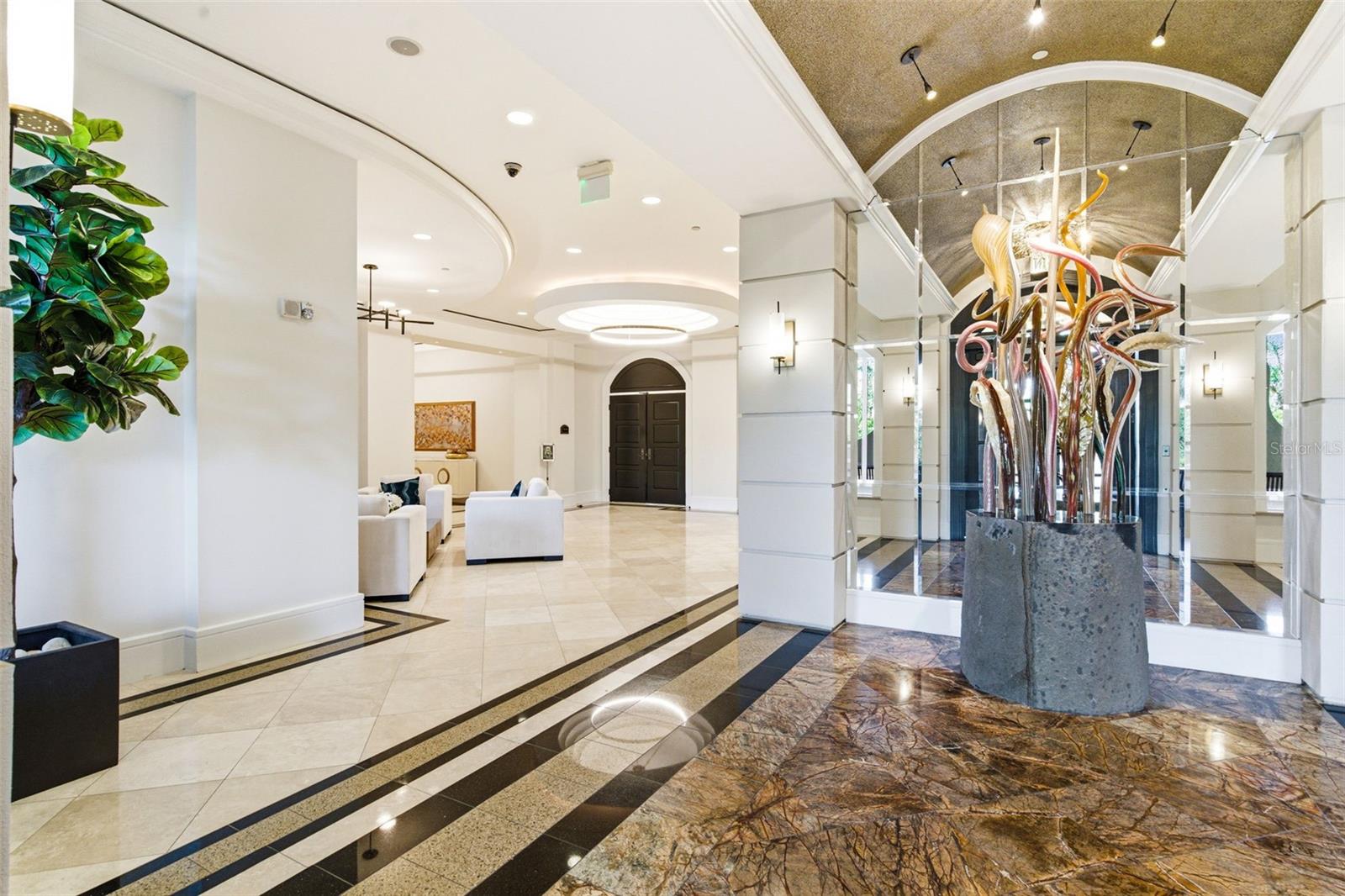 CASTILLO AT WESTSHORE YACHT CL - Residential