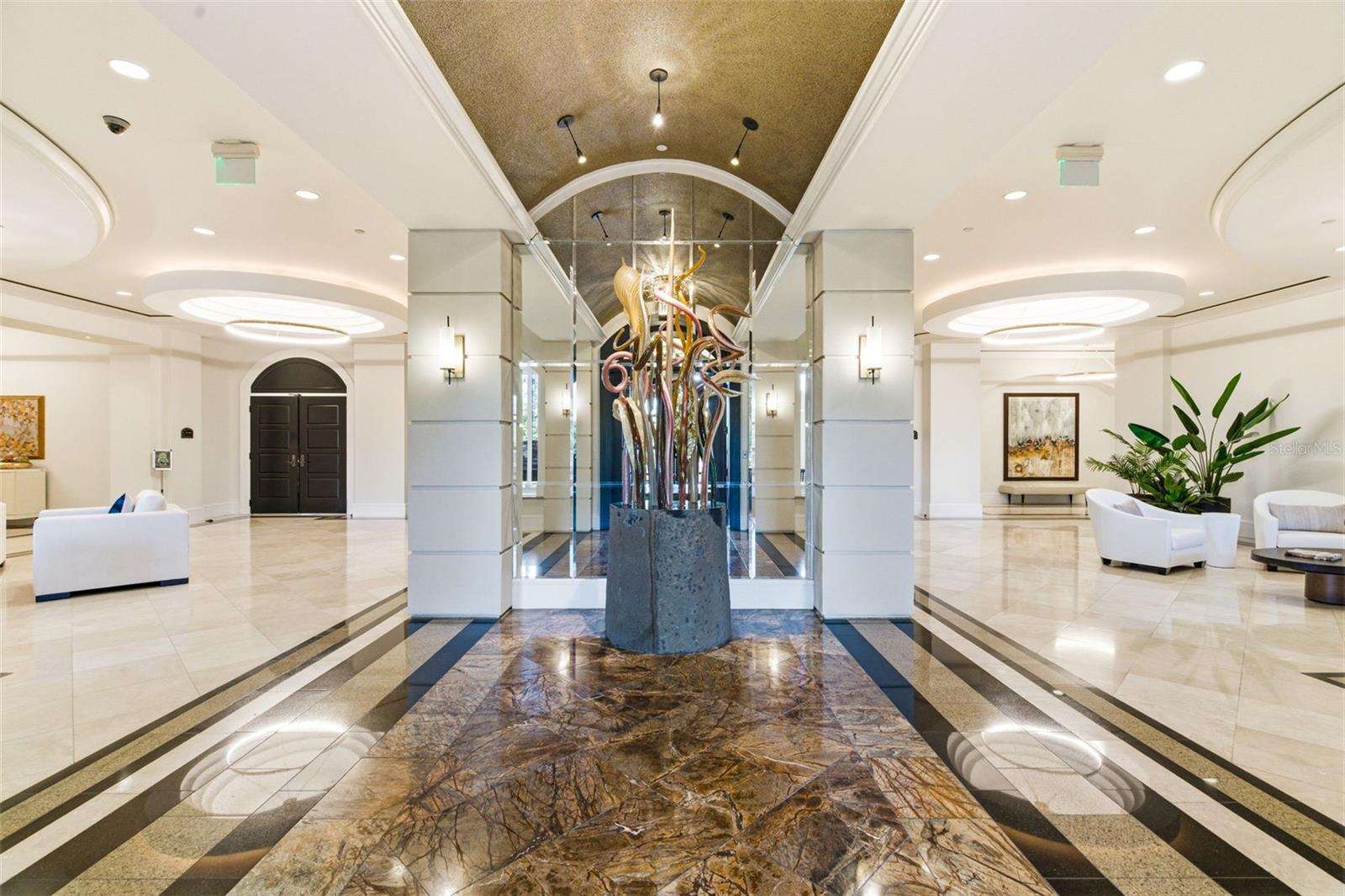 CASTILLO AT WESTSHORE YACHT CL - Residential