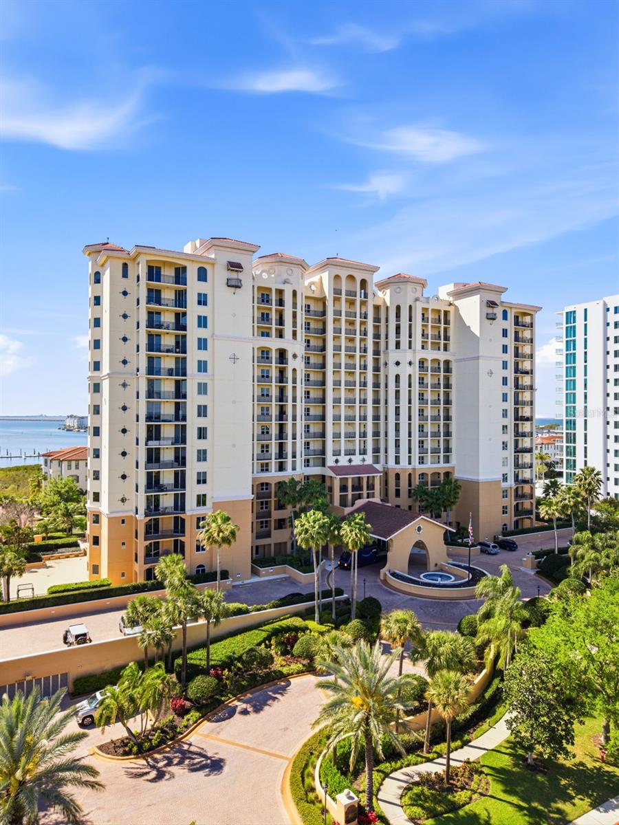 CASTILLO AT WESTSHORE YACHT CL - Residential
