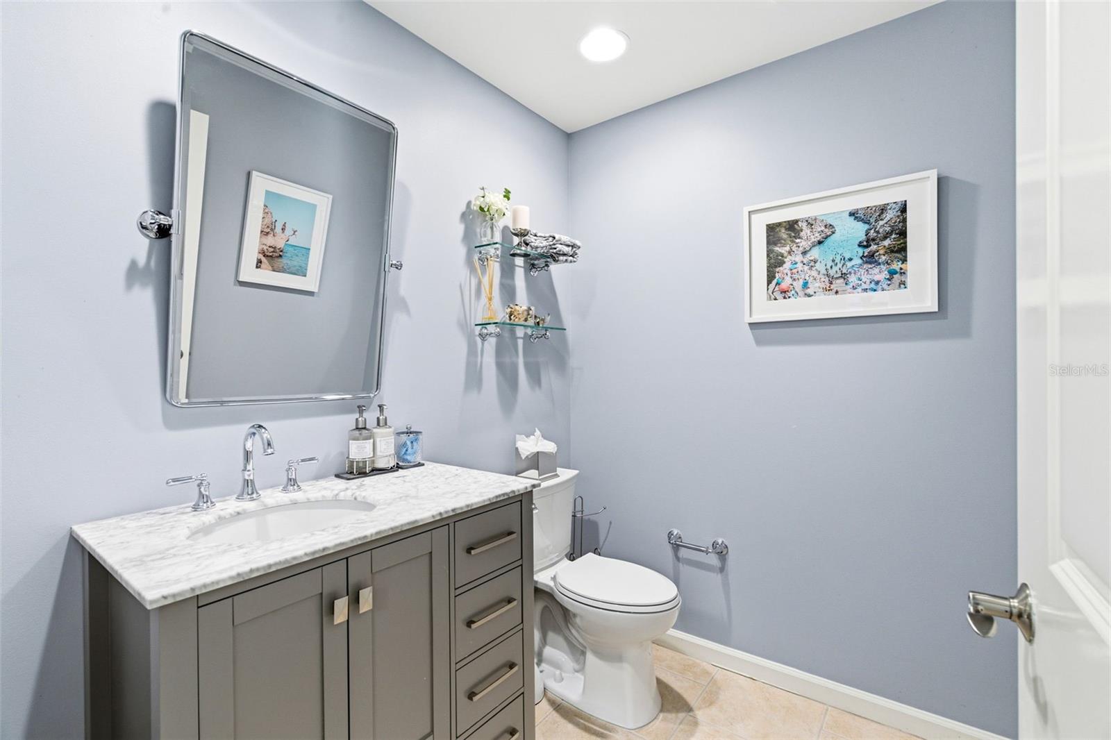 CASTILLO AT WESTSHORE YACHT CL - Residential