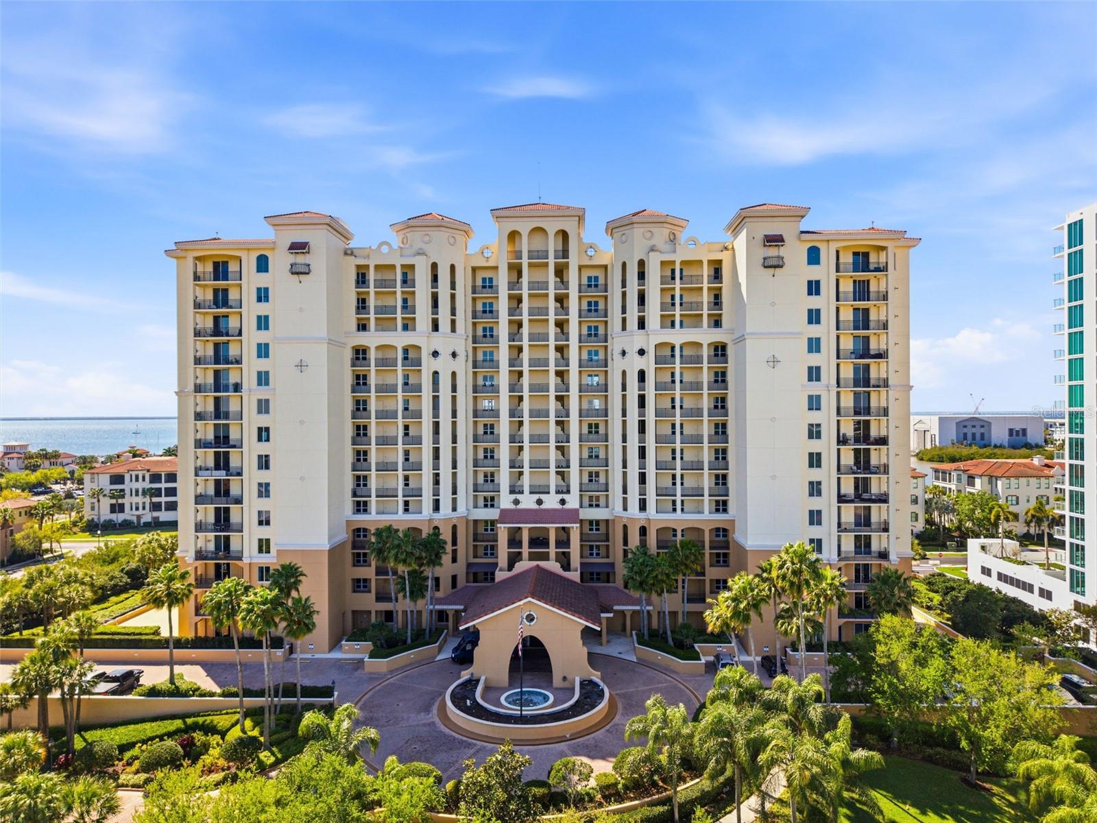 CASTILLO AT WESTSHORE YACHT CL - Residential