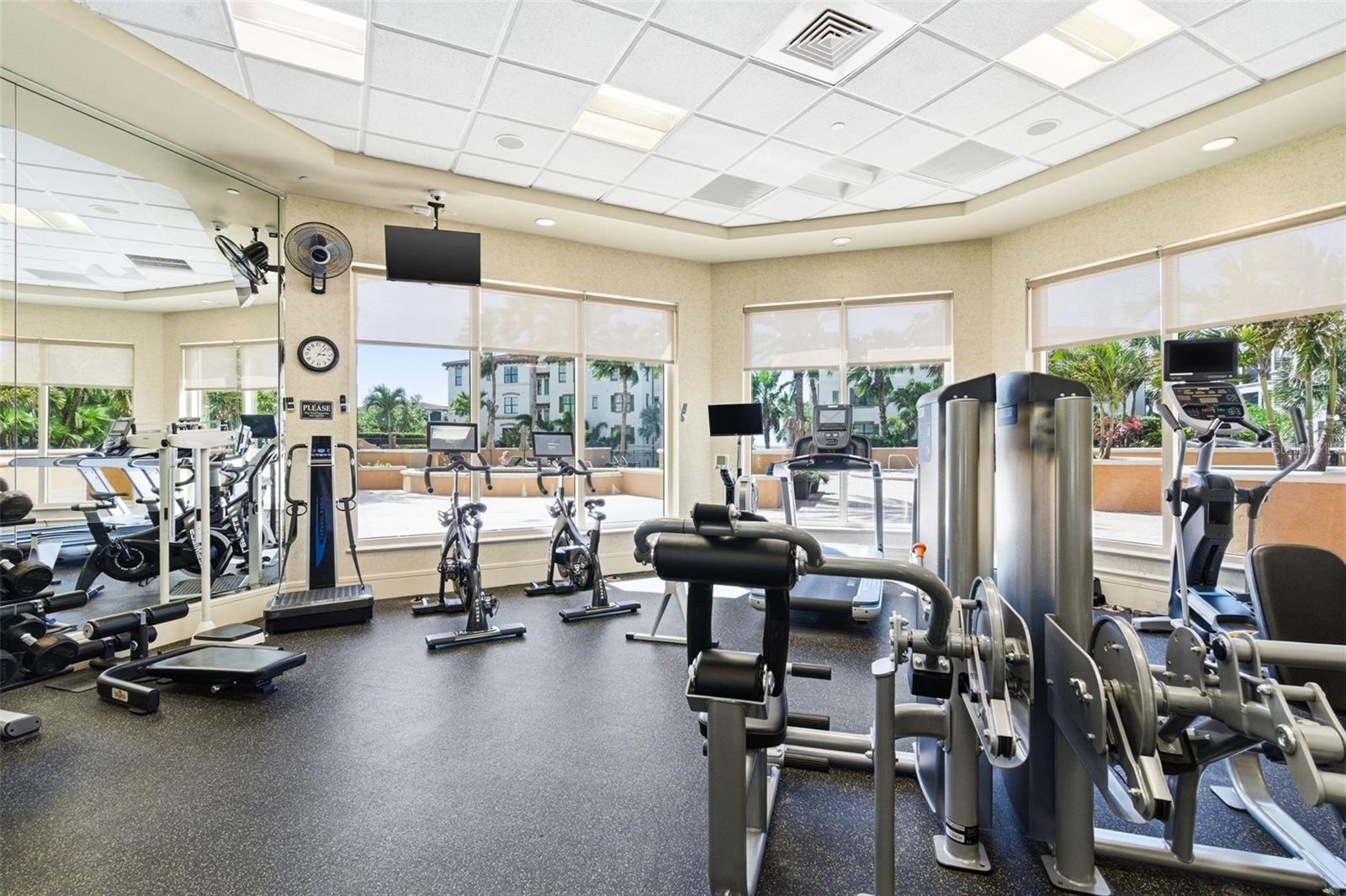 CASTILLO AT WESTSHORE YACHT CL - Residential