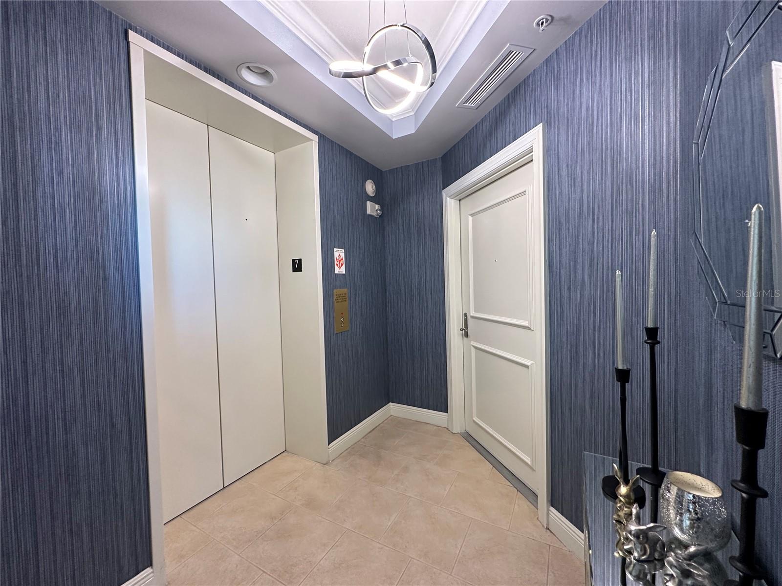 CASTILLO AT WESTSHORE YACHT CL - Residential