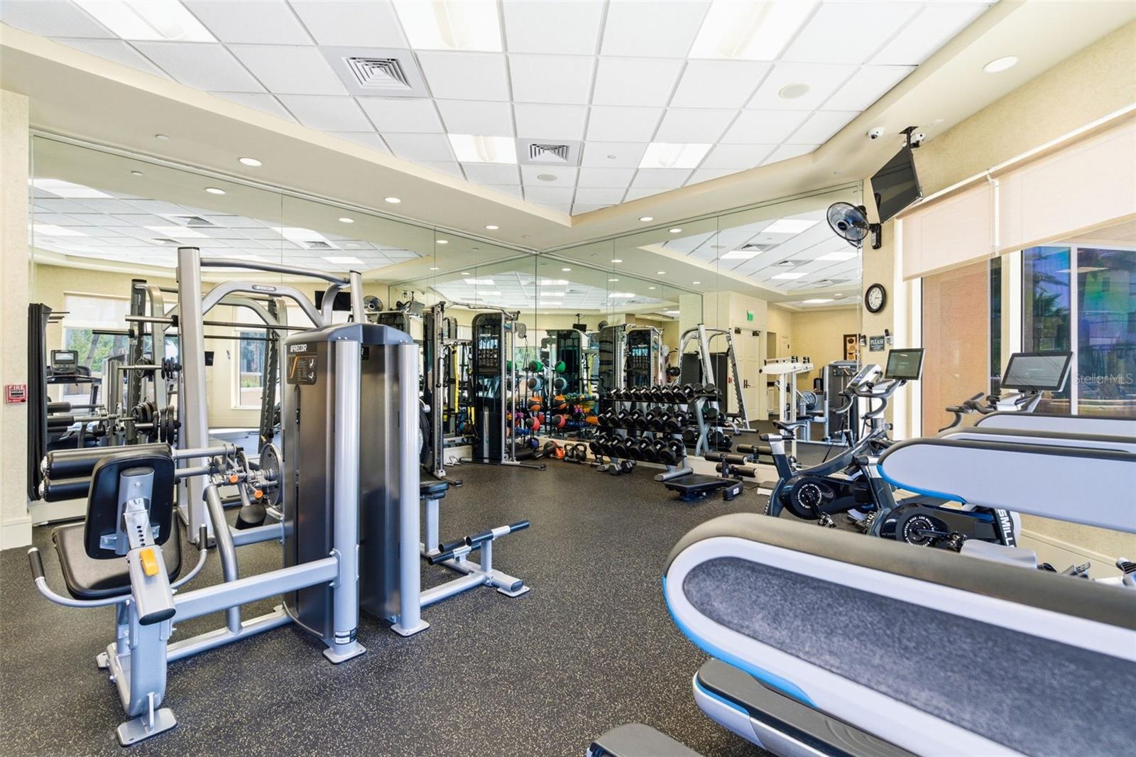 CASTILLO AT WESTSHORE YACHT CL - Residential