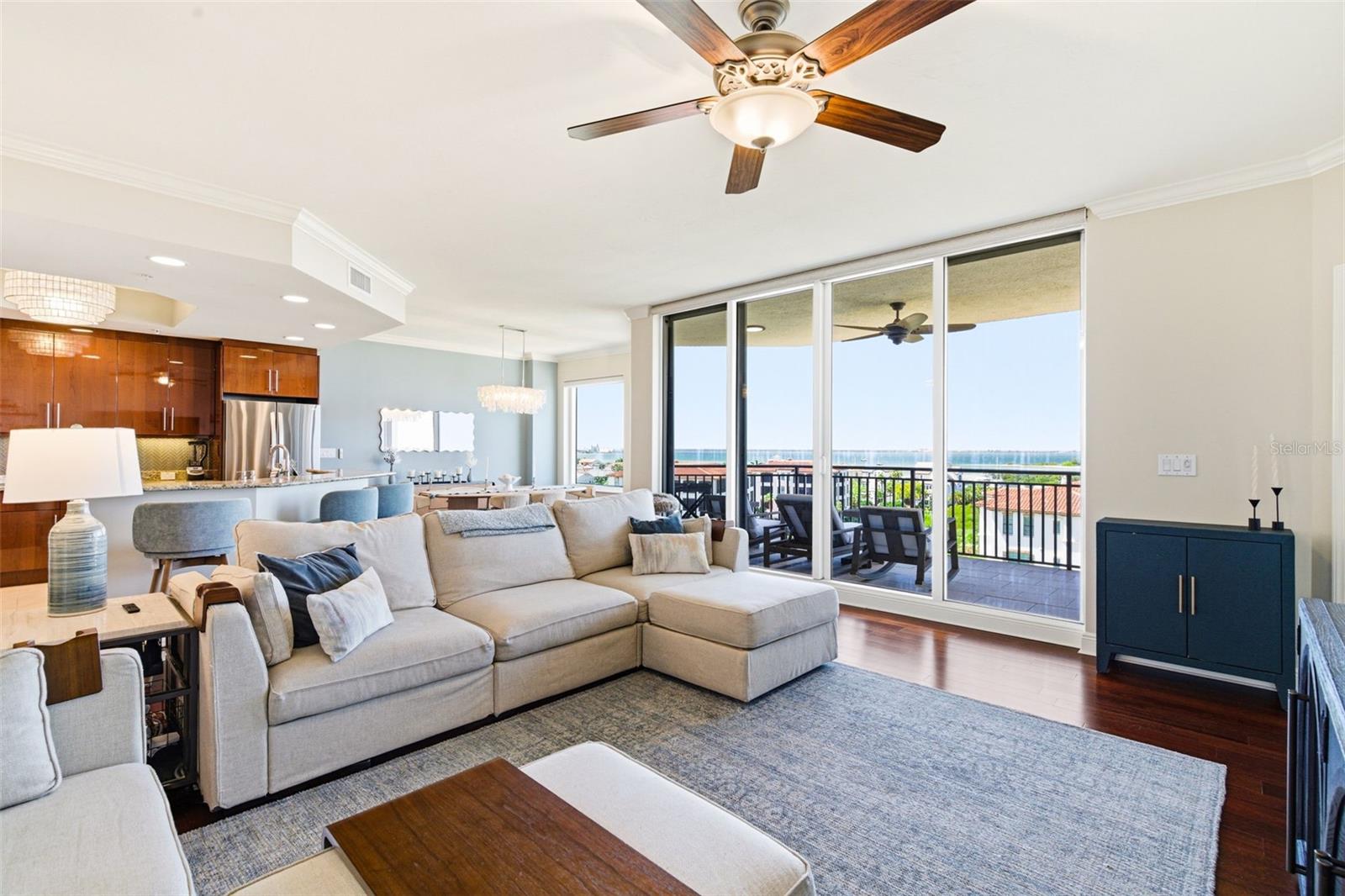 CASTILLO AT WESTSHORE YACHT CL - Residential