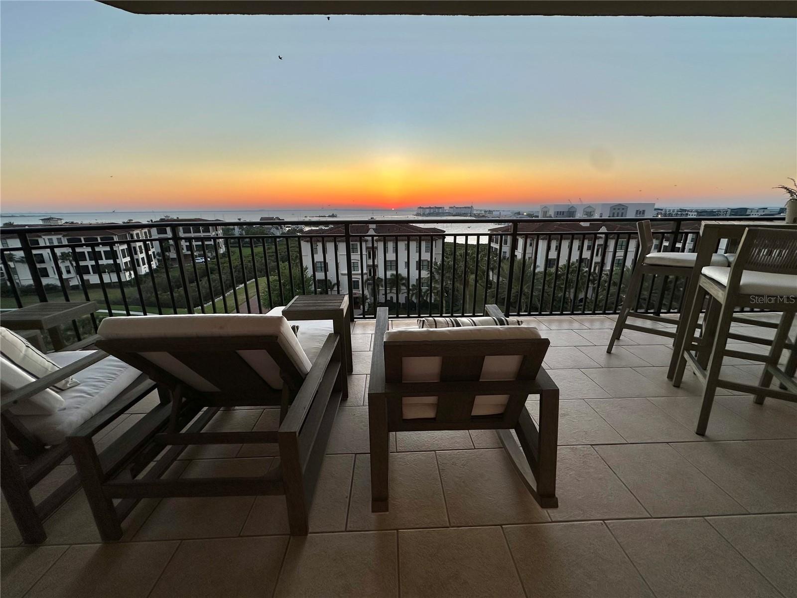 CASTILLO AT WESTSHORE YACHT CL - Residential