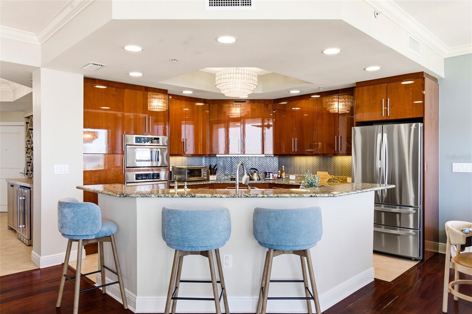 CASTILLO AT WESTSHORE YACHT CL - Residential