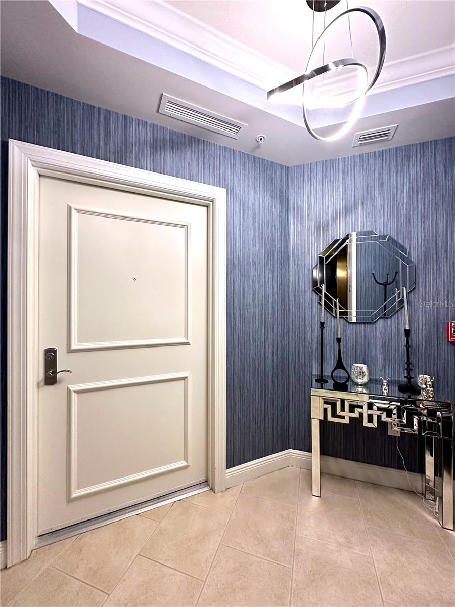 CASTILLO AT WESTSHORE YACHT CL - Residential