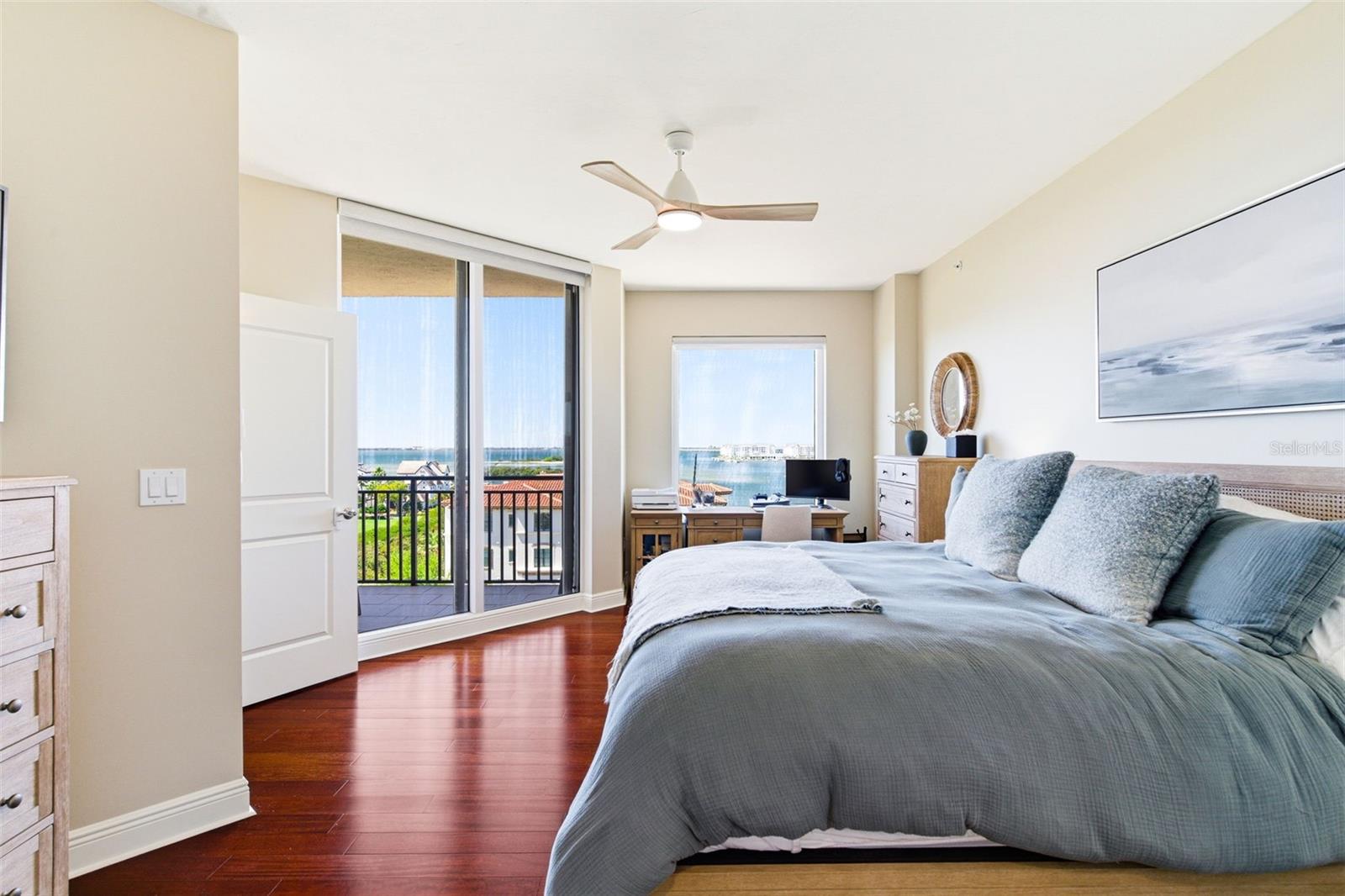 CASTILLO AT WESTSHORE YACHT CL - Residential