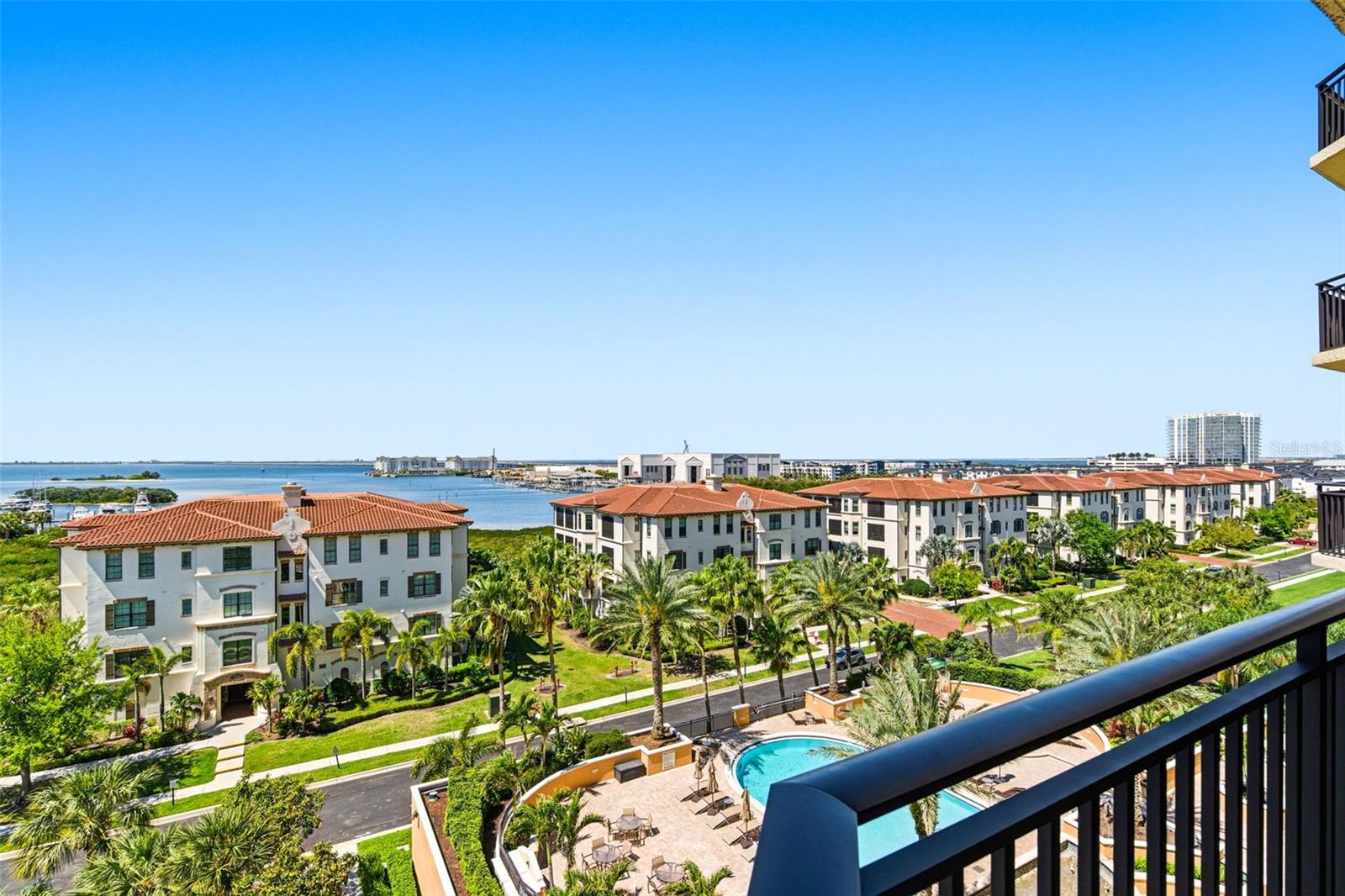 CASTILLO AT WESTSHORE YACHT CL - Residential