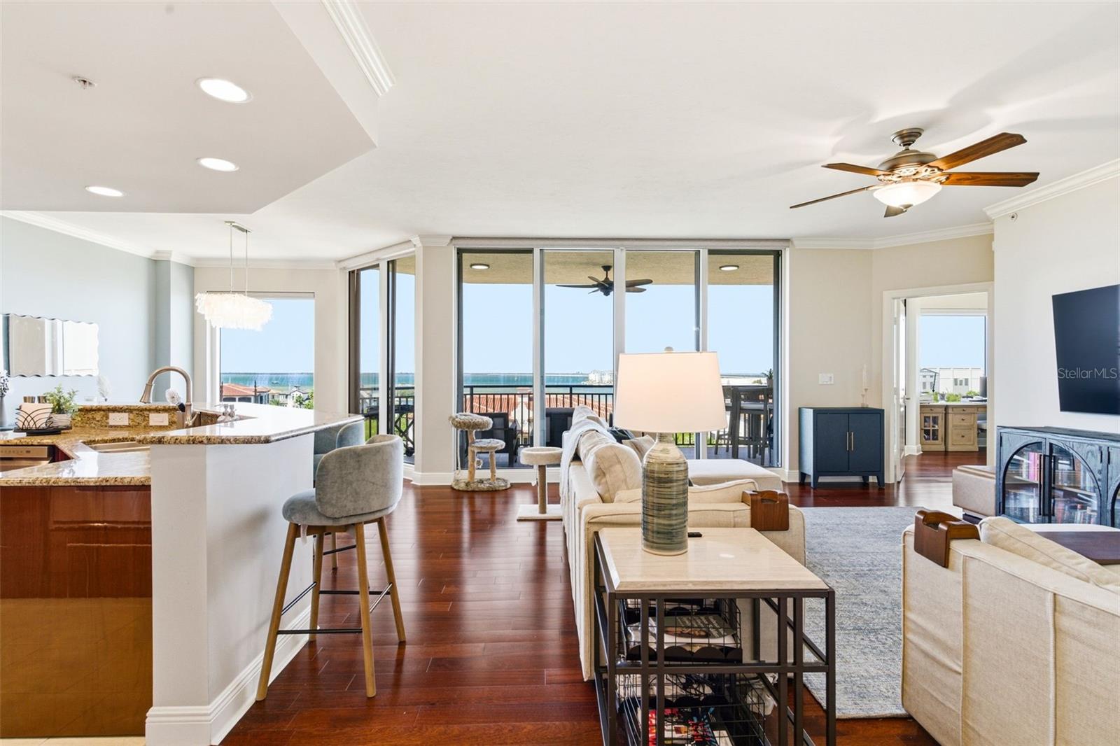 CASTILLO AT WESTSHORE YACHT CL - Residential