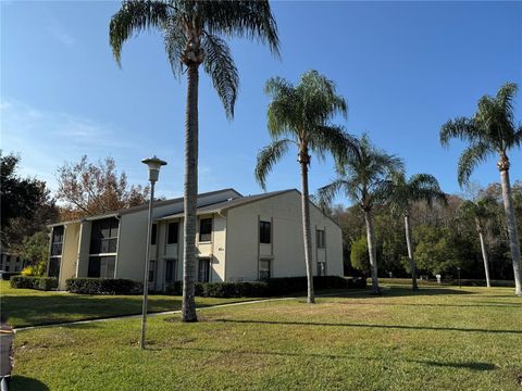 Photo of 1400 Pine Glen Lane #Bldg 212 D-2, Tarpon Springs, FL 34688 (MLS # TB8401625)