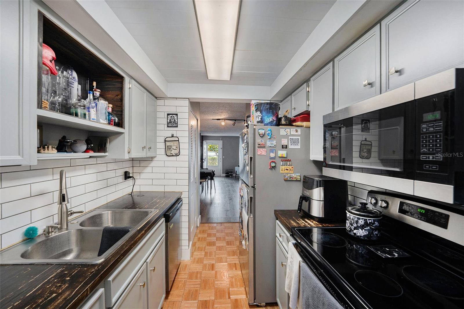 PARK PLAZA APTS CONDO - Residential