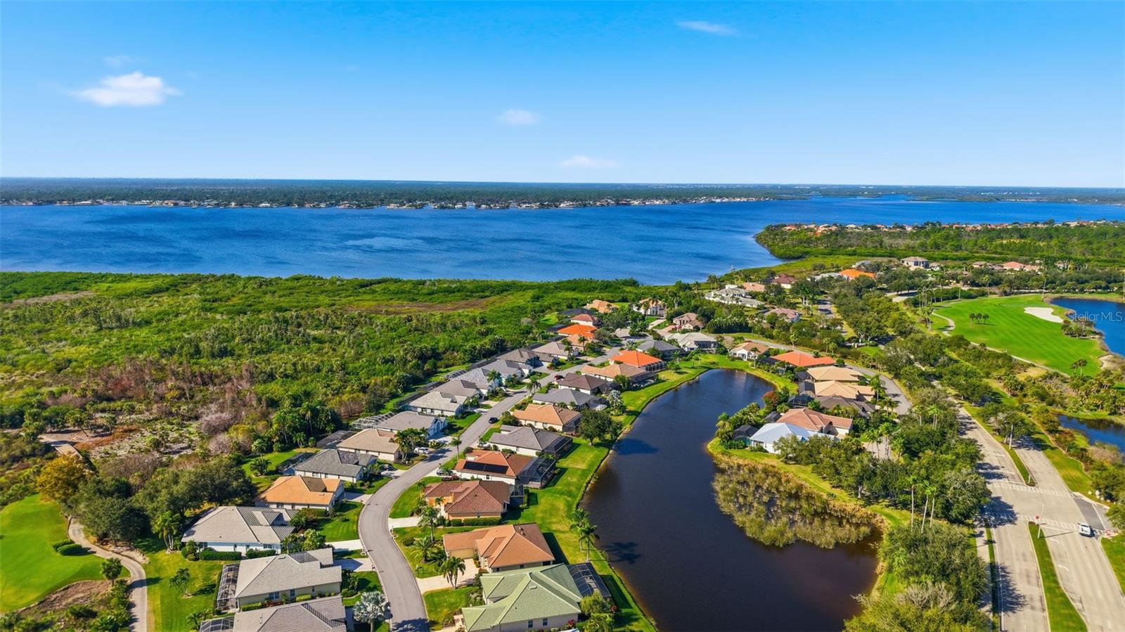 RIVERWOOD - Residential