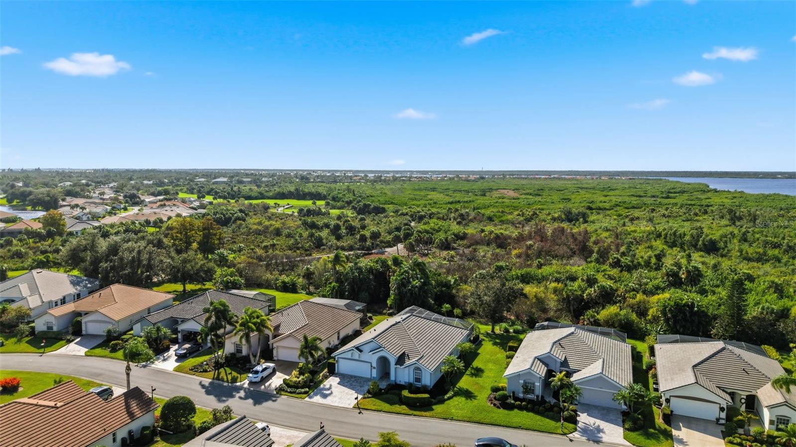 RIVERWOOD - Residential