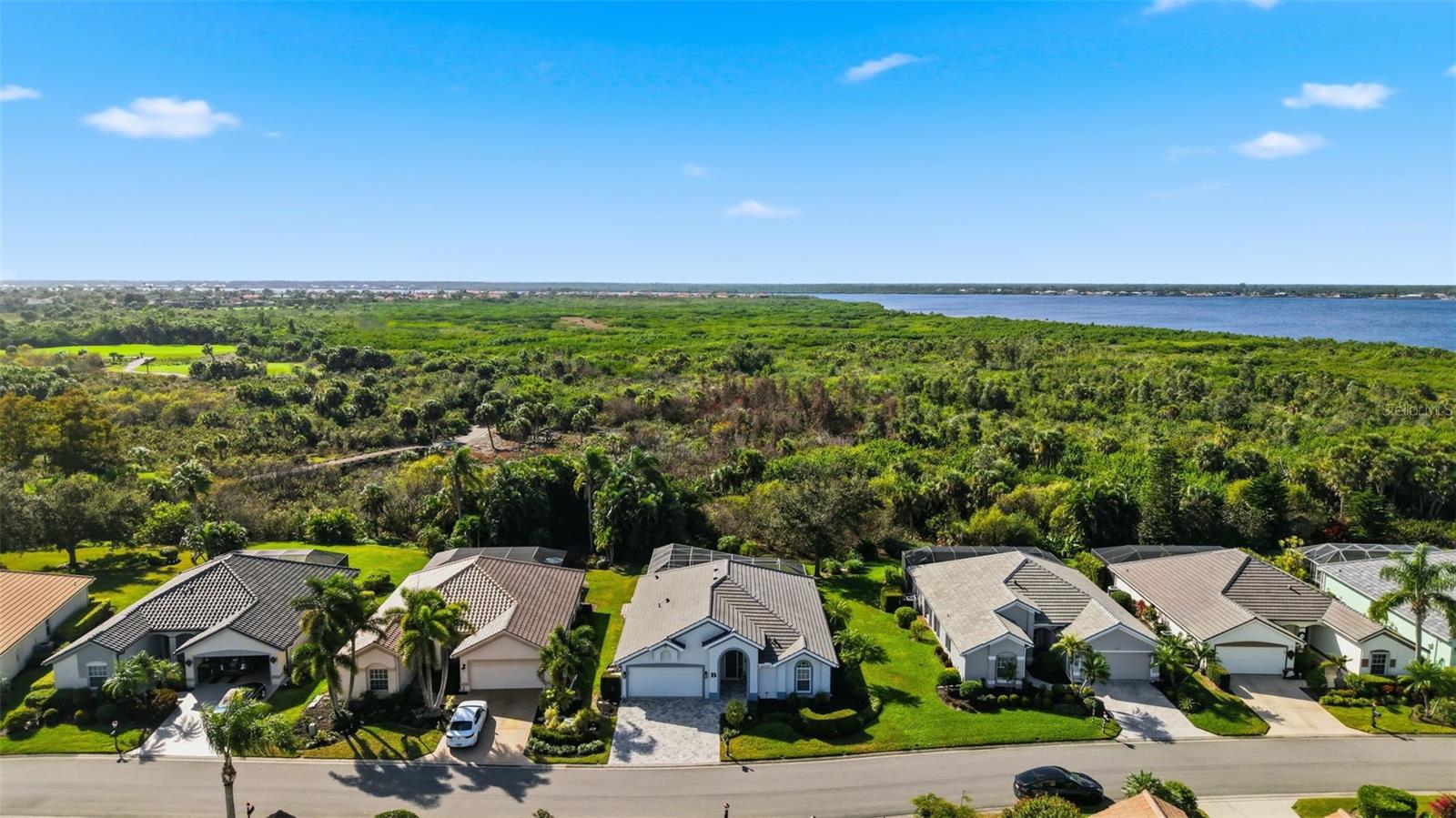 RIVERWOOD - Residential