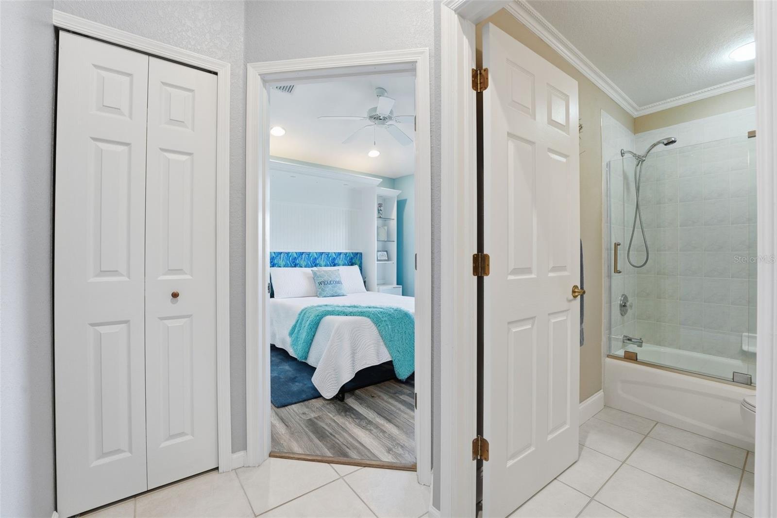 RIVERWOOD - Residential