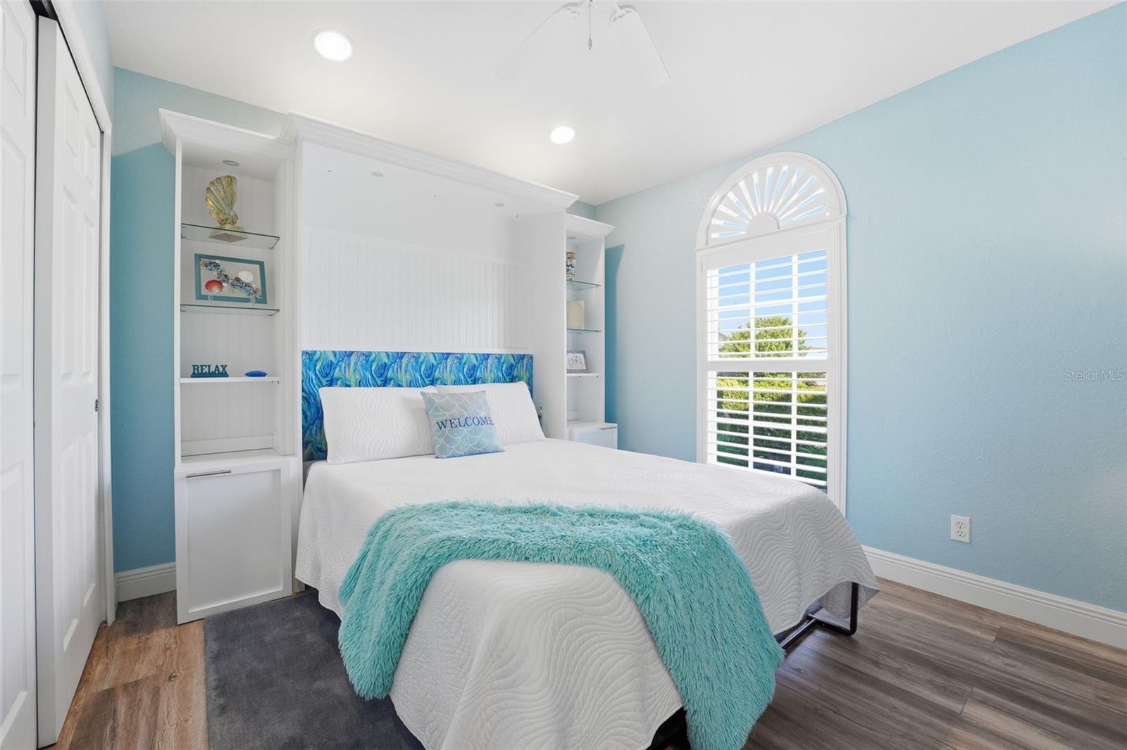 RIVERWOOD - Residential