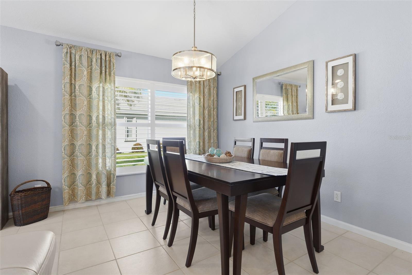 RIVERWOOD - Residential