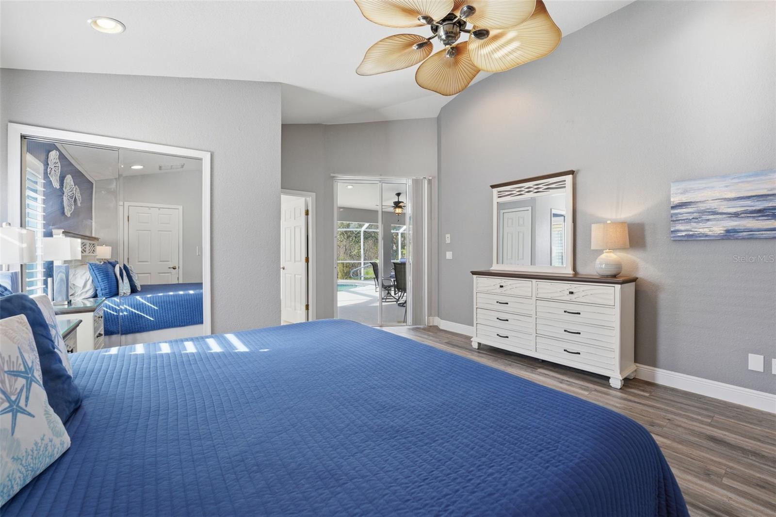 RIVERWOOD - Residential