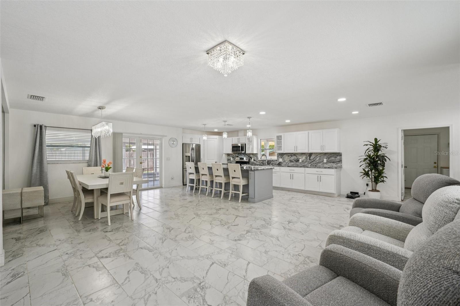 1414 SEFFNER VALRICO ROAD