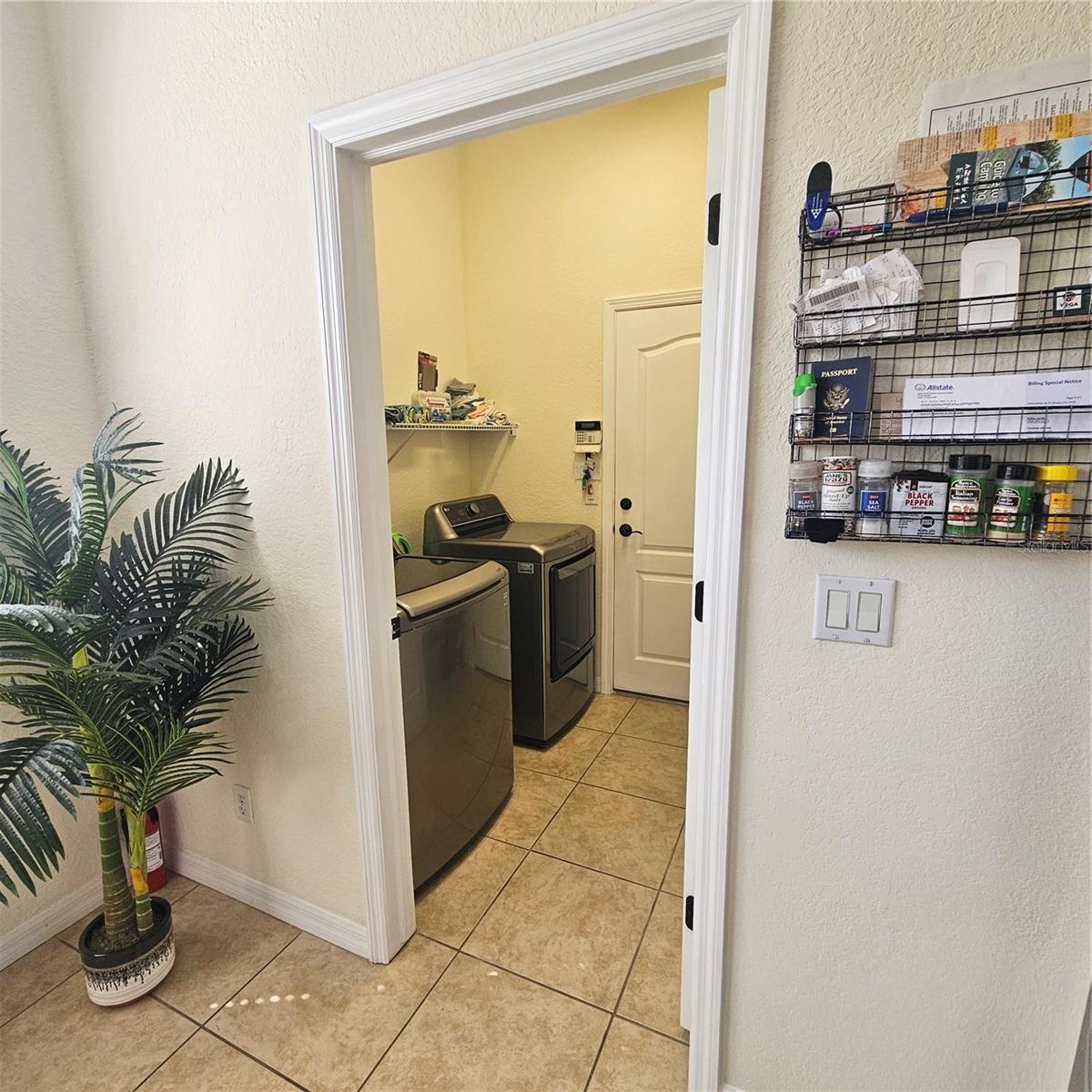 SUN CITY CENTER UNIT 270 - Residential