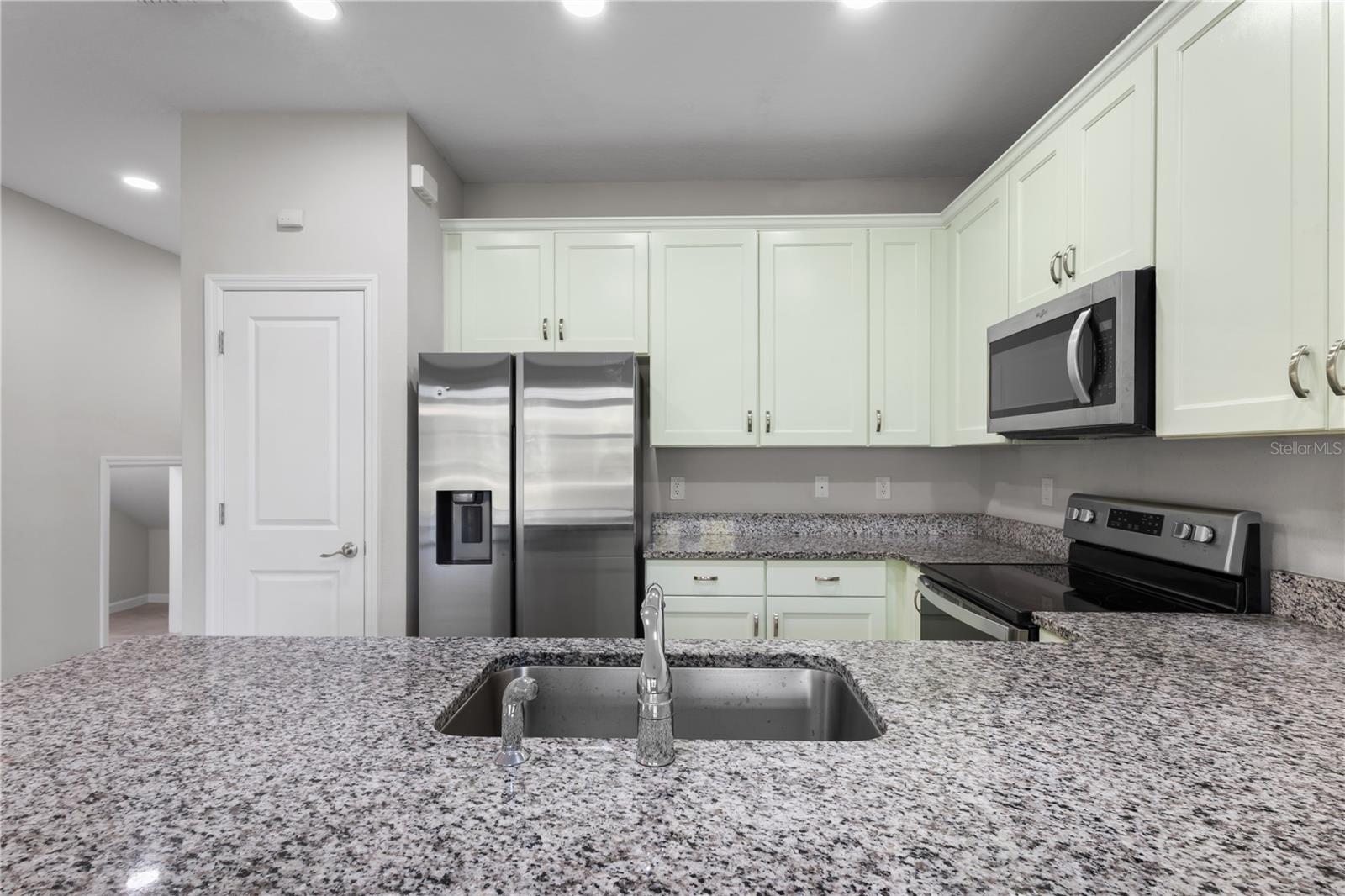 CALUSA CRK - Residential Lease