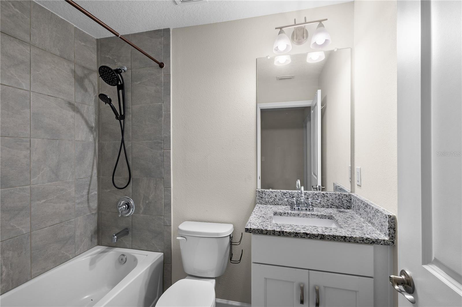 CALUSA CRK - Residential Lease