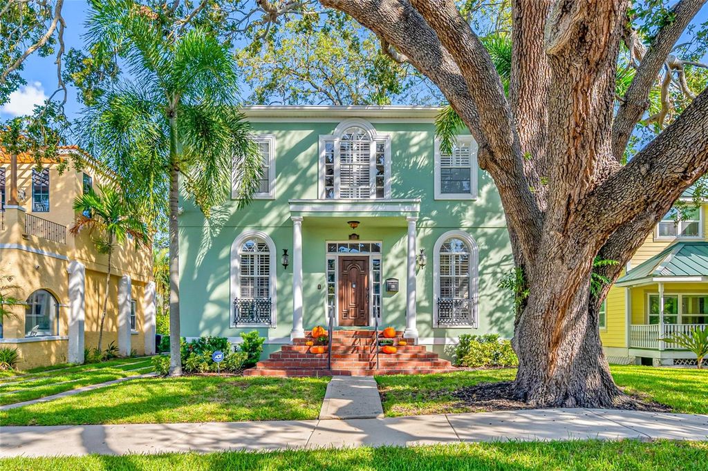 Photo of 119 Adalia Avenue, Tampa, FL 33606 (MLS # TB8432766)