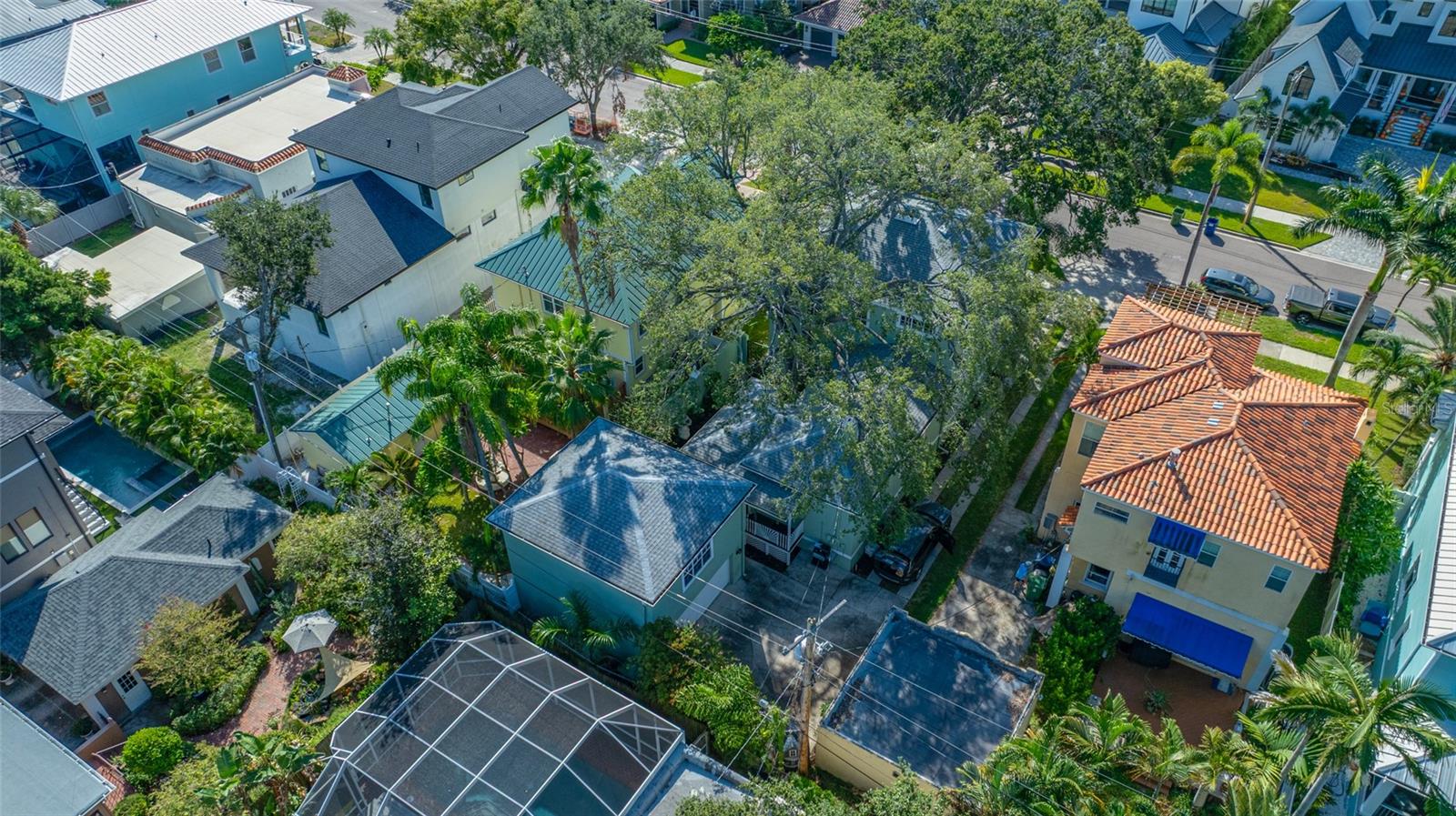 DAVIS ISLANDS PB10 PG52 TO 57 - Residential
