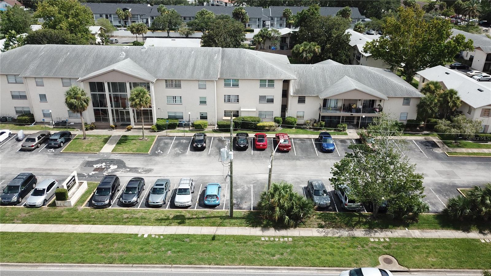 COMMODORE PLACE CONDO - Residential Lease