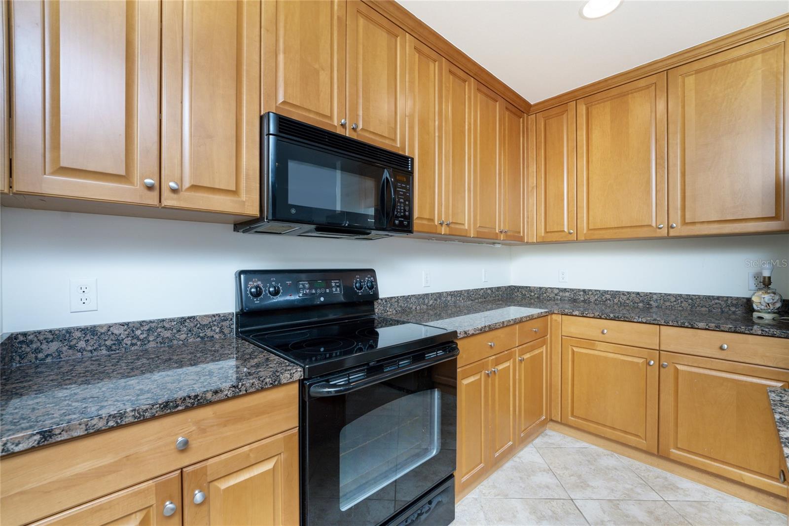 BELLA LAGO/VIVANTE XIX - Residential Lease