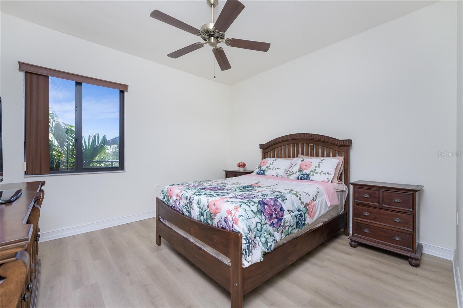 BELLA LAGO/VIVANTE XIX - Residential Lease