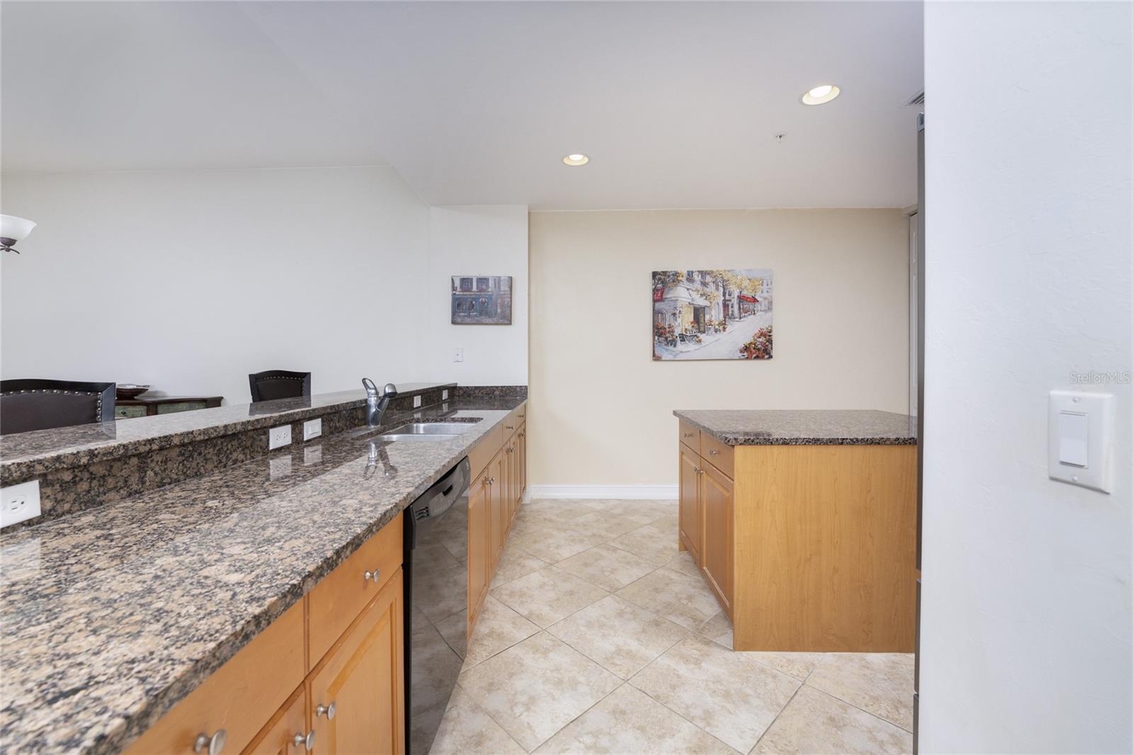 BELLA LAGO/VIVANTE XIX - Residential Lease