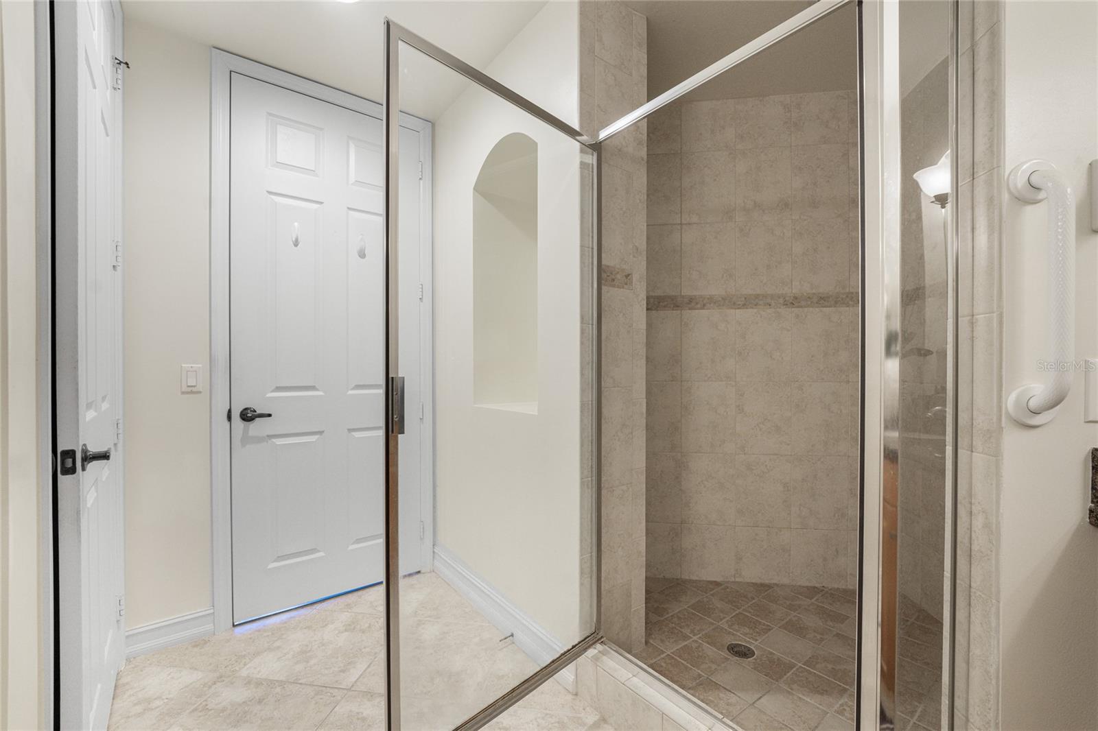 BELLA LAGO/VIVANTE XIX - Residential Lease