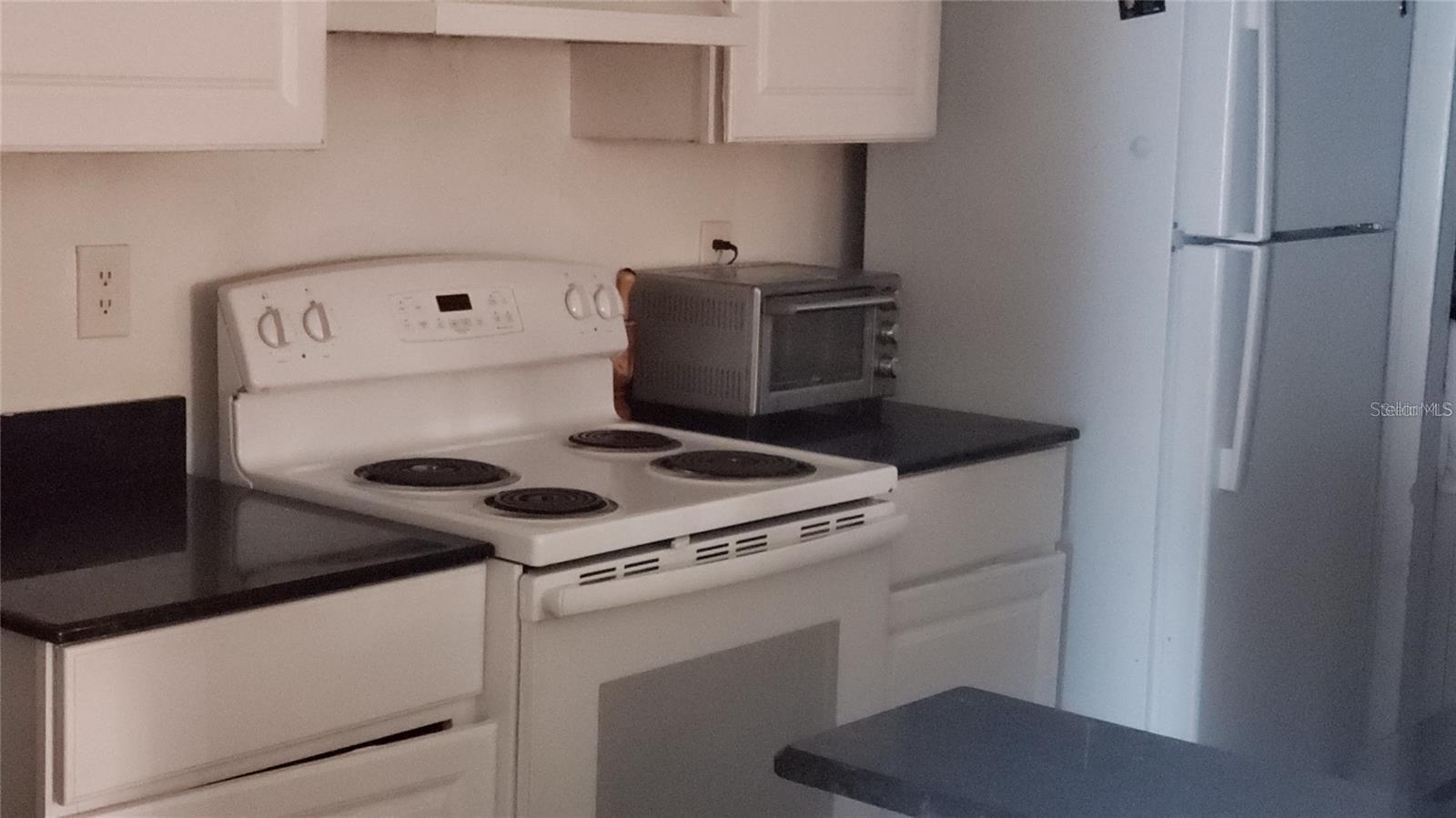 2002 CASCADES BOULEVARD 207
