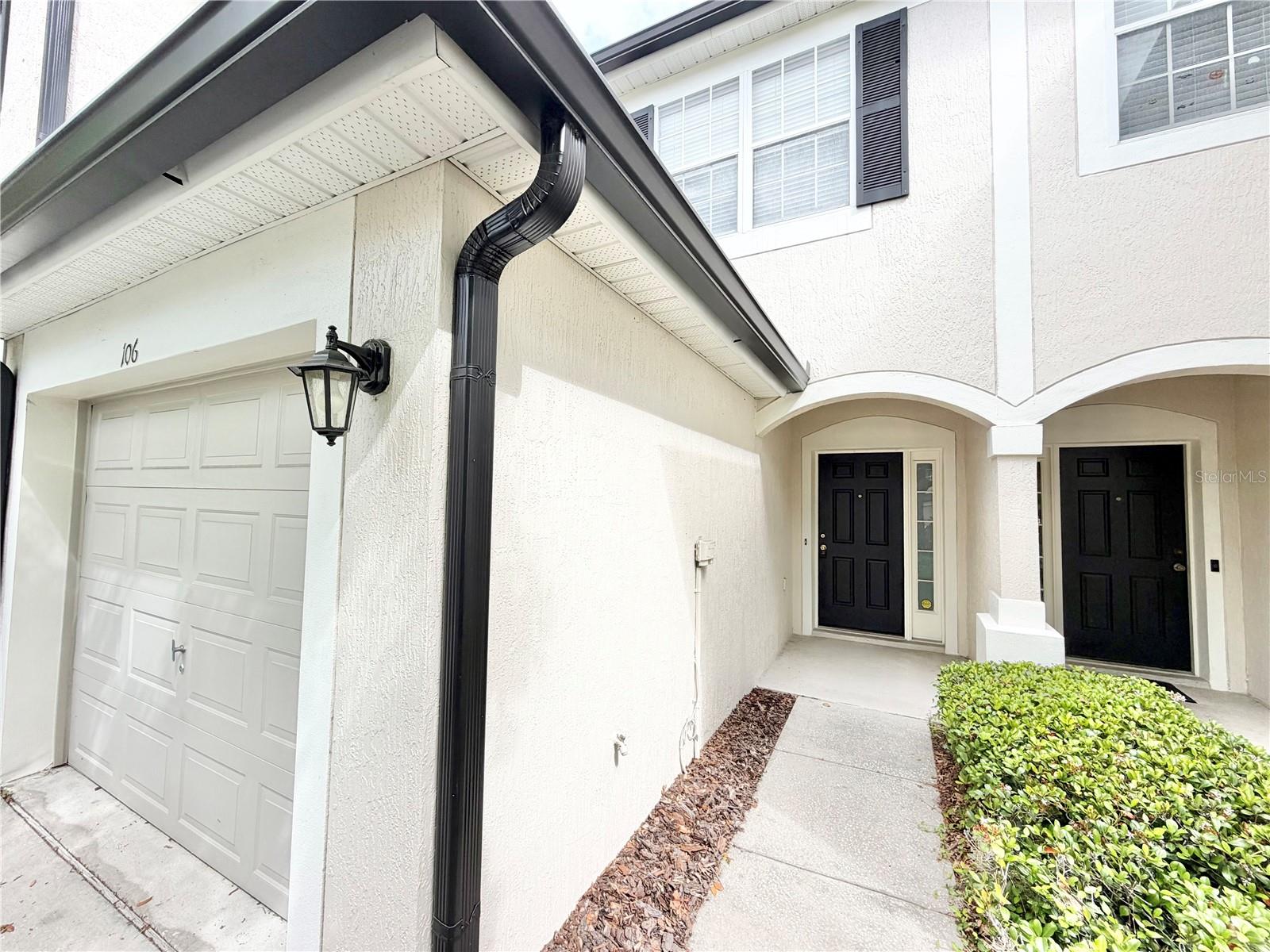 VISTAS/STONEBRIDGE PLACE CONDO - Residential