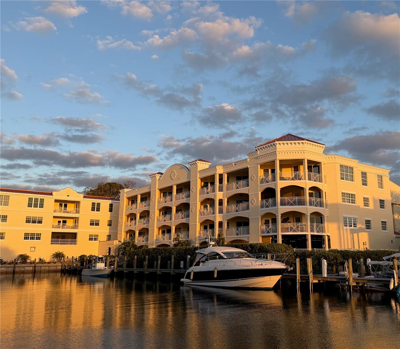 VILLAS AT BELLAGIO HARBOR VILLAGE - Residential
